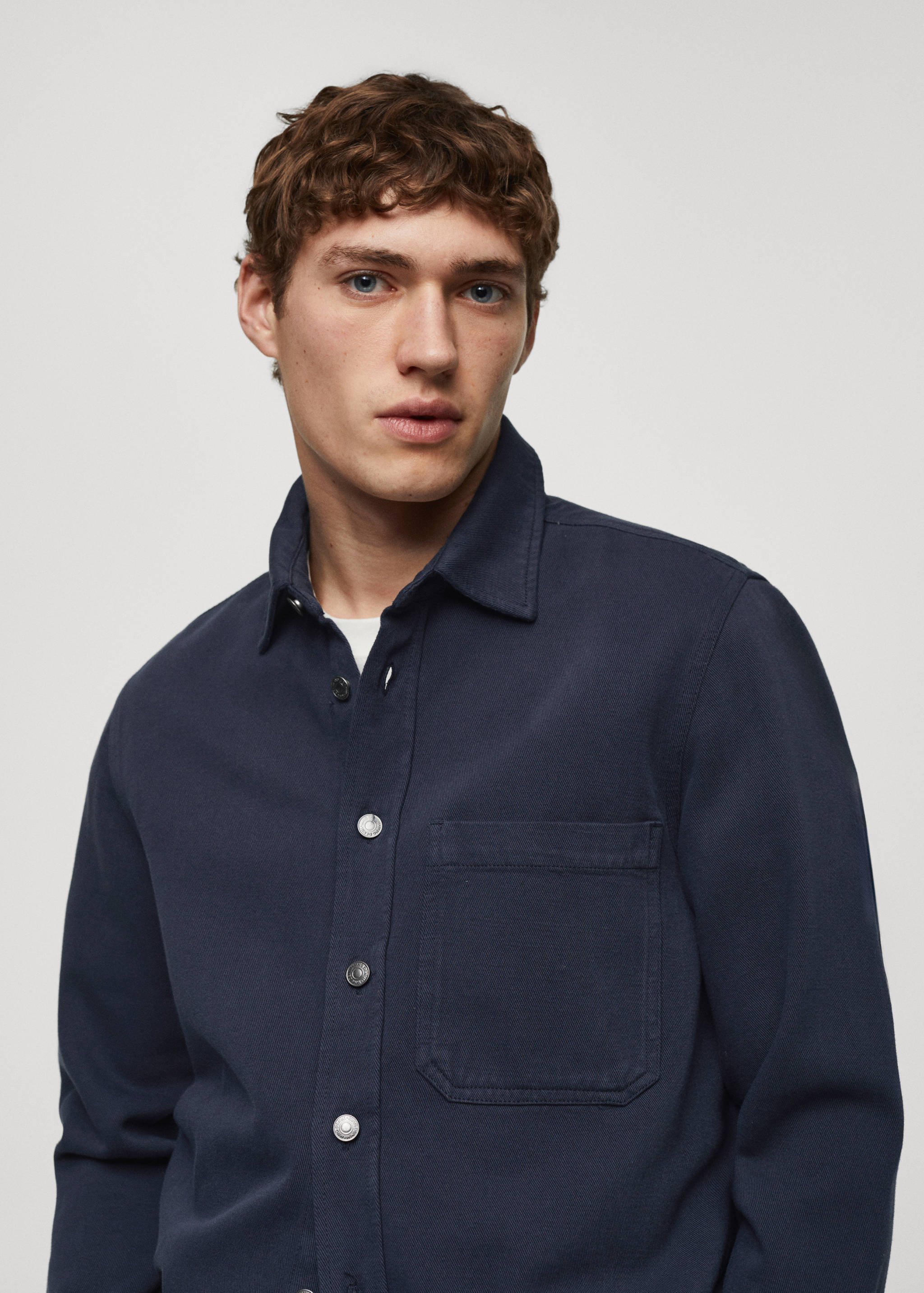Regular-fit cotton and linen overshirt - Details of the article 1