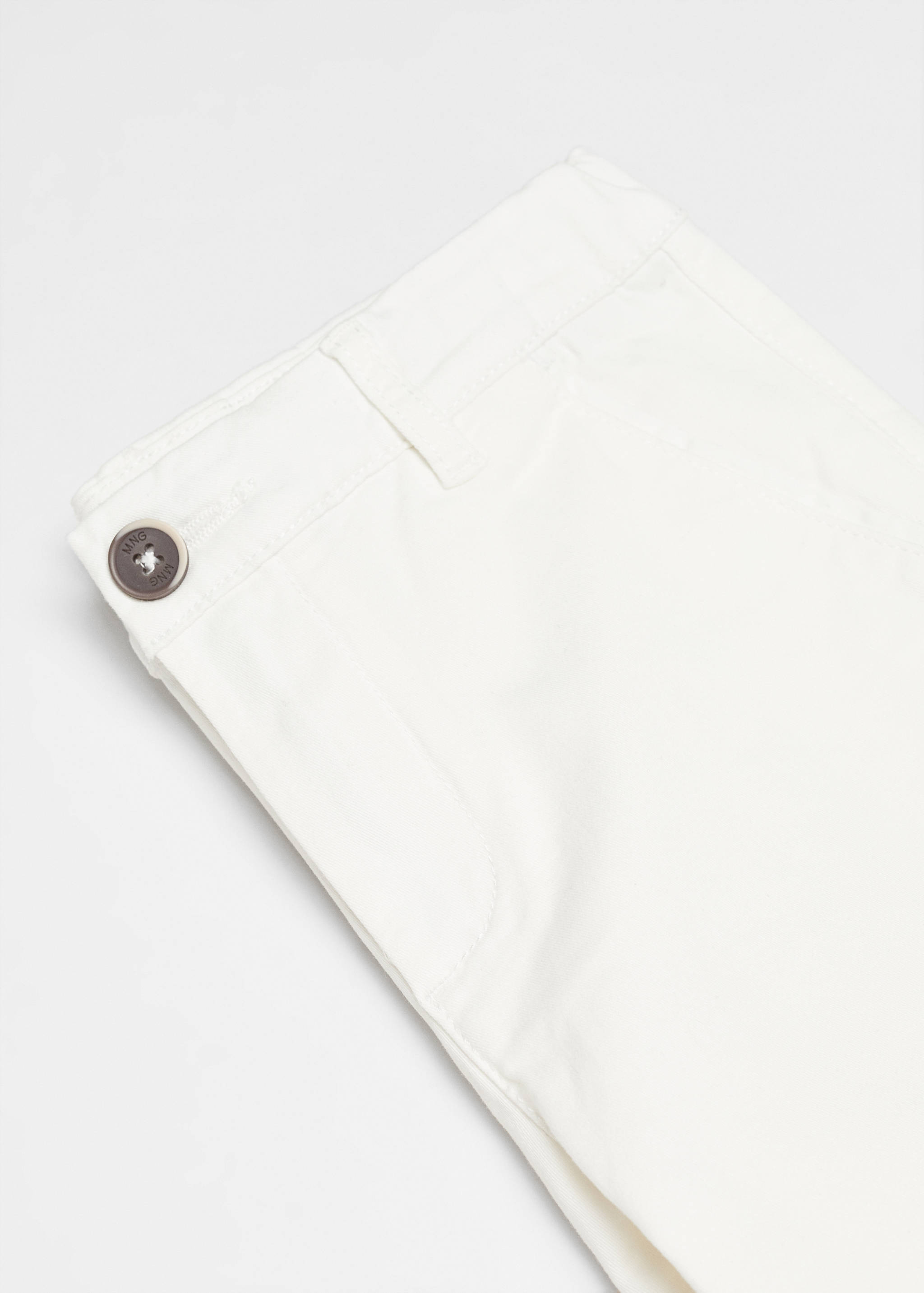 Slim-Fit-Bermudashorts im Chino-Stil aus Baumwolle - Detail des Artikels 8