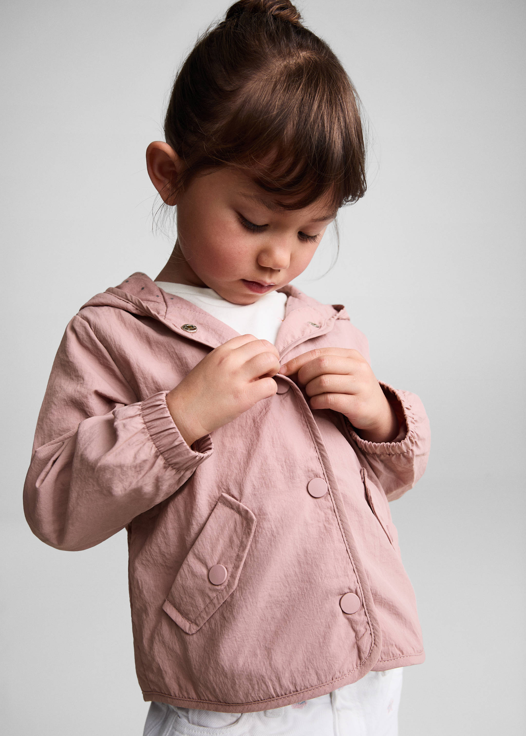 Buttoned jacket with pockets - Details of the article 1