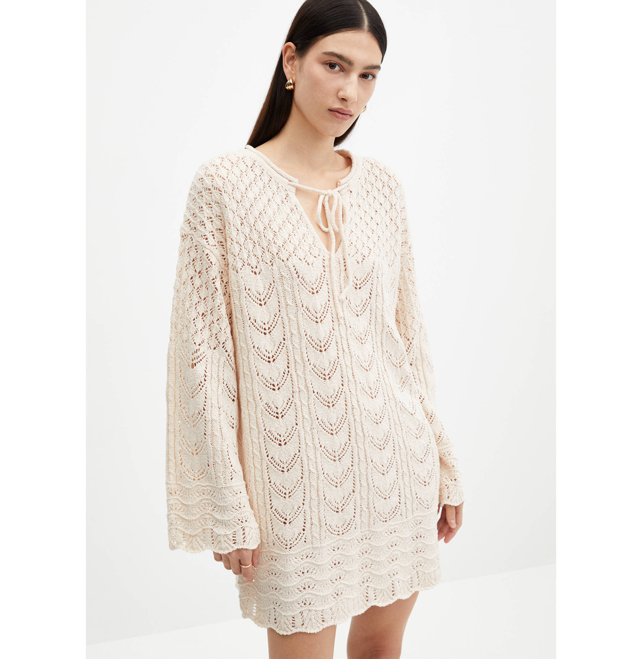 Flared-sleeve crochet dress - Medium plane