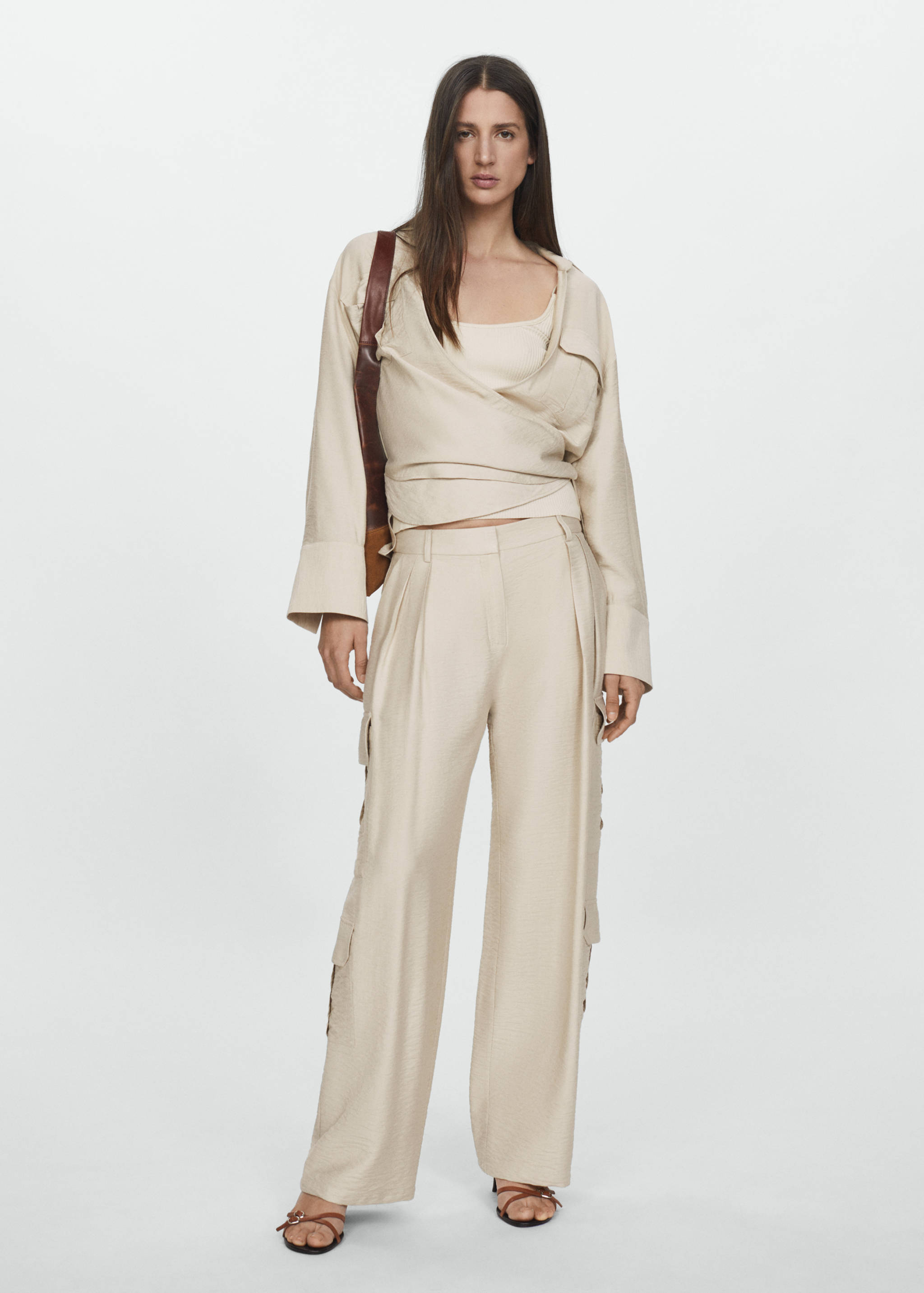 Pantaloni cargo cu pense - Detaliu al articolului 7