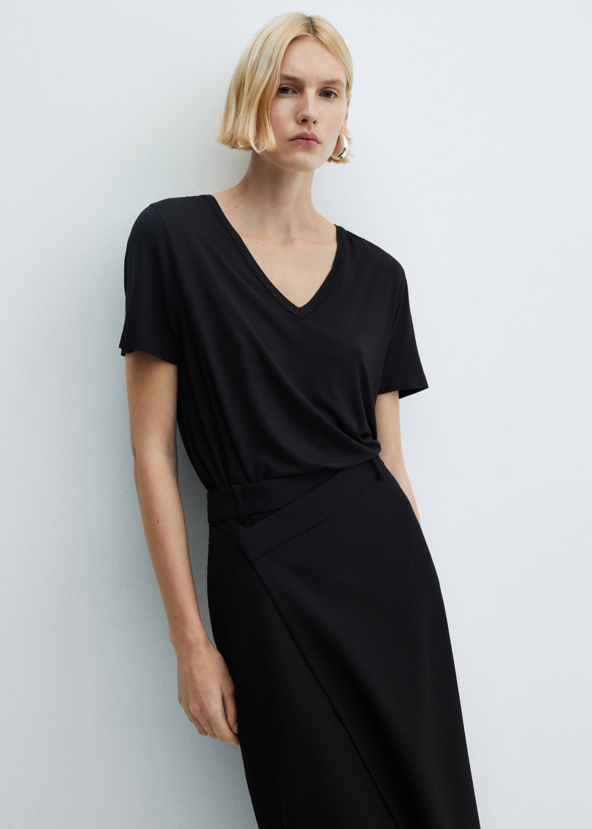 V-neck T-shirt - Medium plane