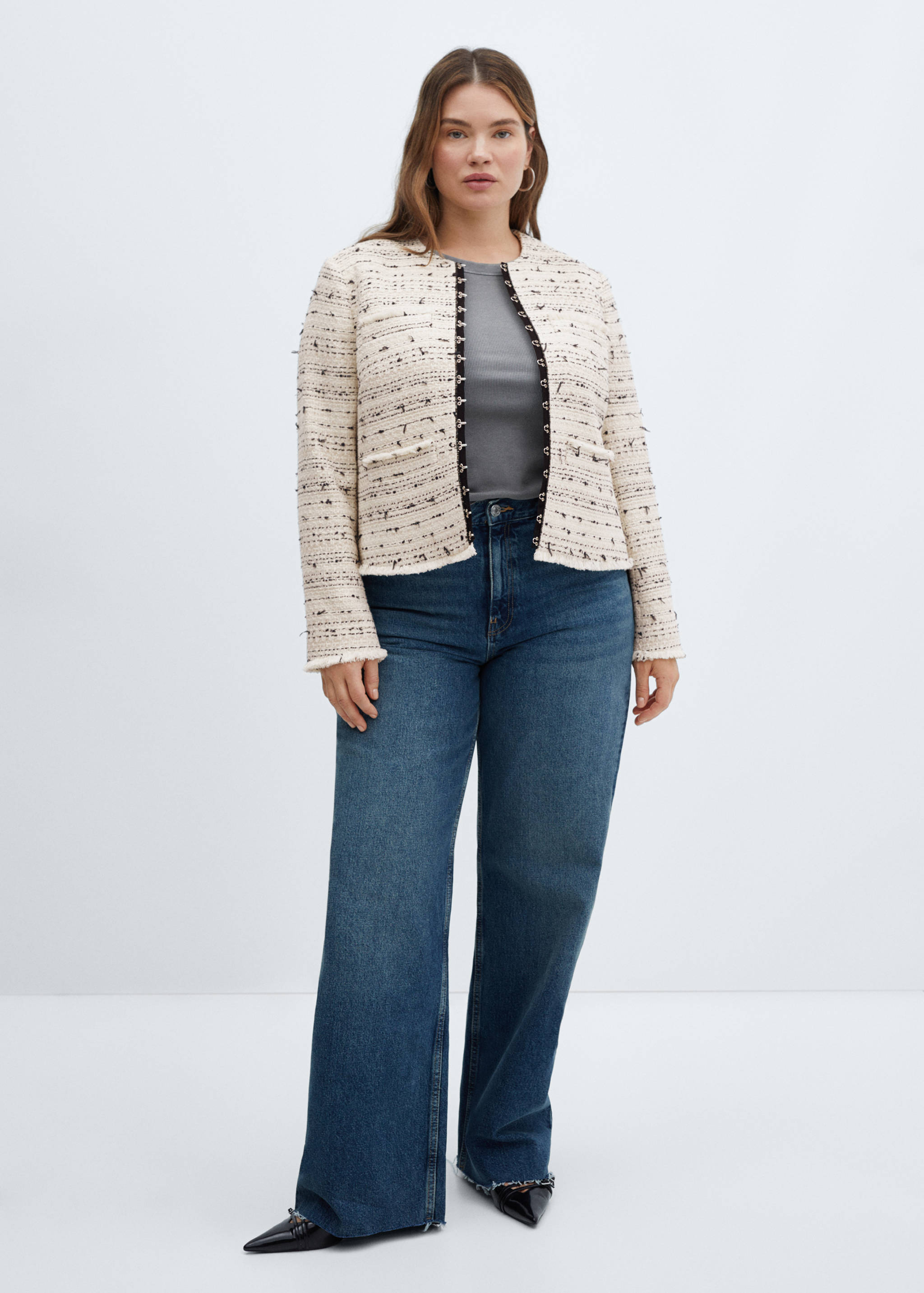 Tweed jacket with hook-and-eye fastenings - Details of the article 6