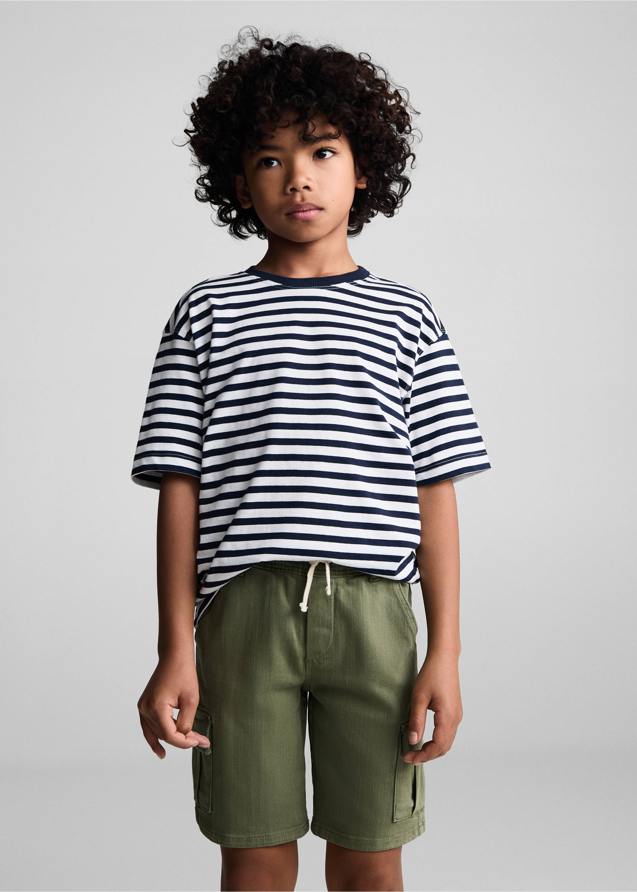 Cargo pockets Bermuda shorts - Medium plane, Khaki. Ref: 67075992-00.