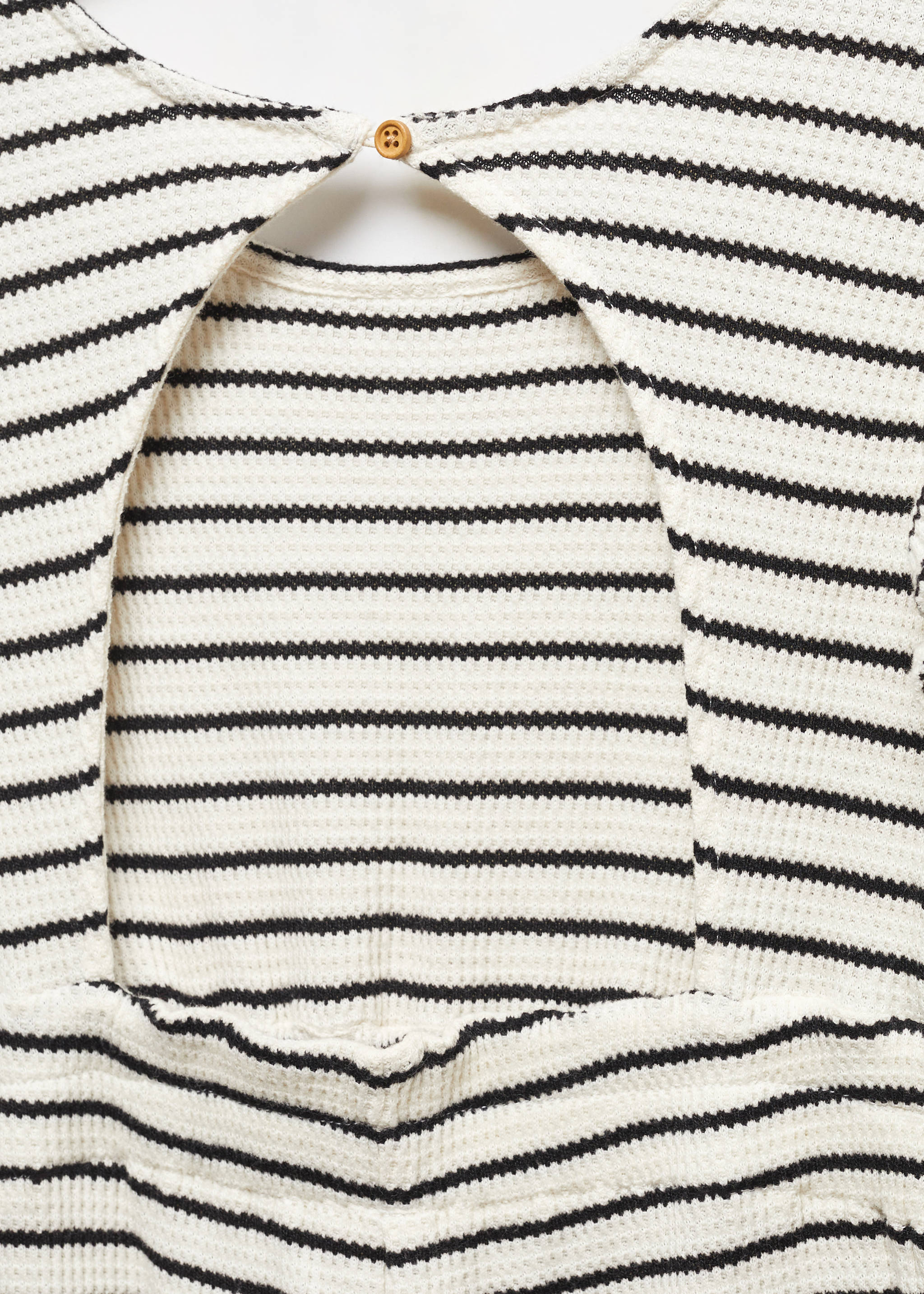 Ruffles striped jumpsuit - Details of the article 8, Off White. Ref: 67076014-00.
