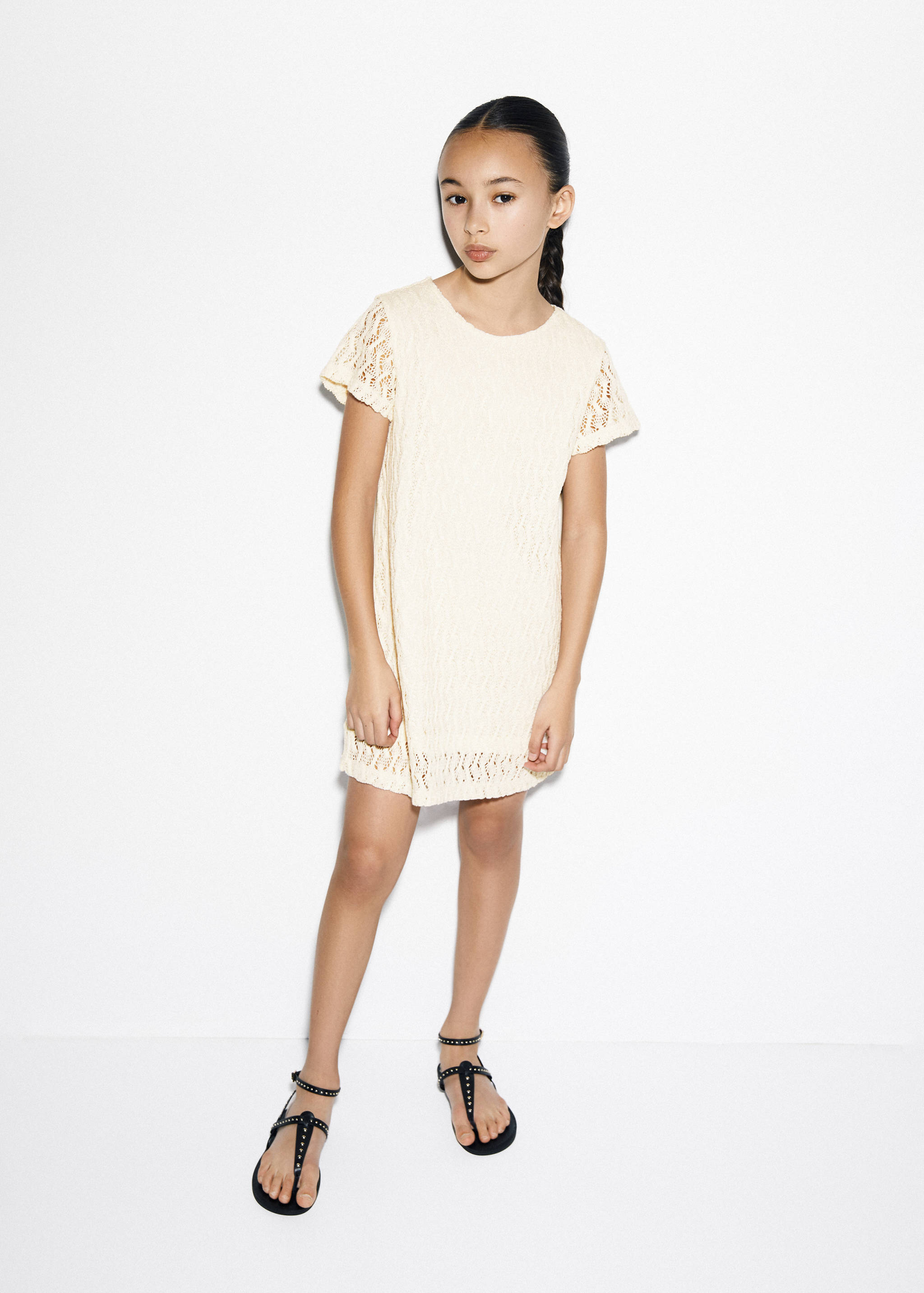Knitted dress with lace pattern - General plane