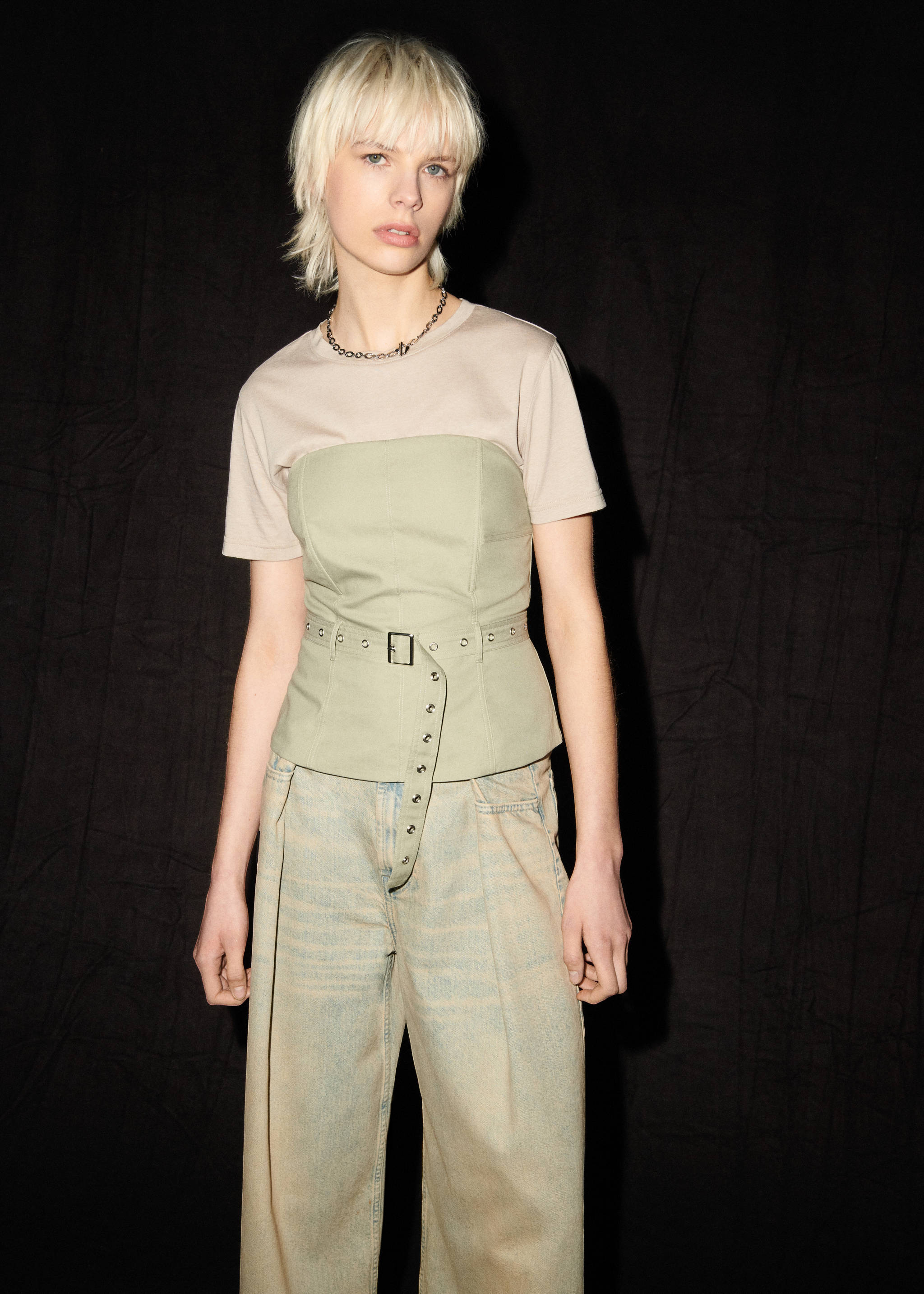 Stroppeløs topp med belte - Artikkeldetalj 6