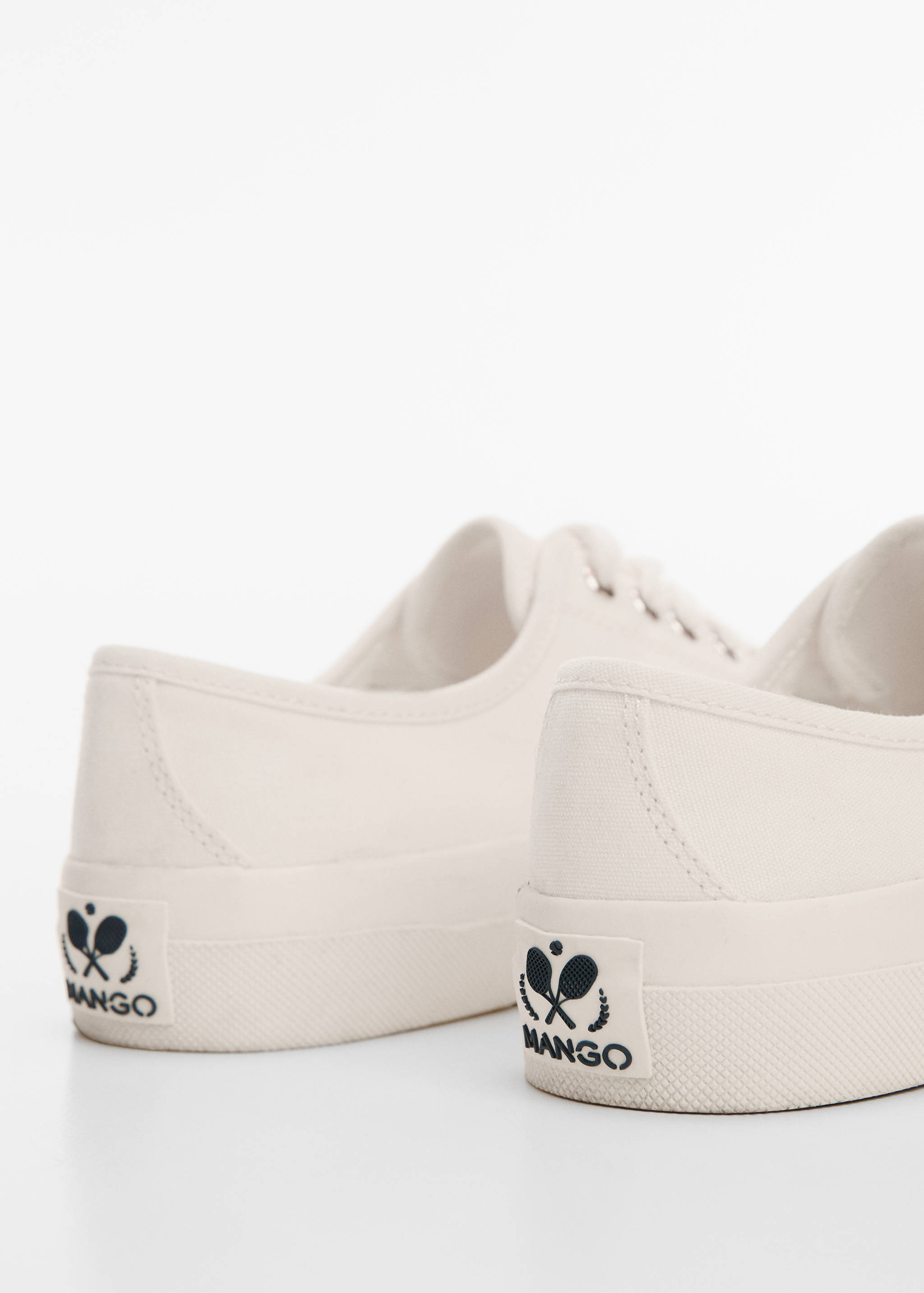 Canvas sneakers met veters - Detail van het artikel 1