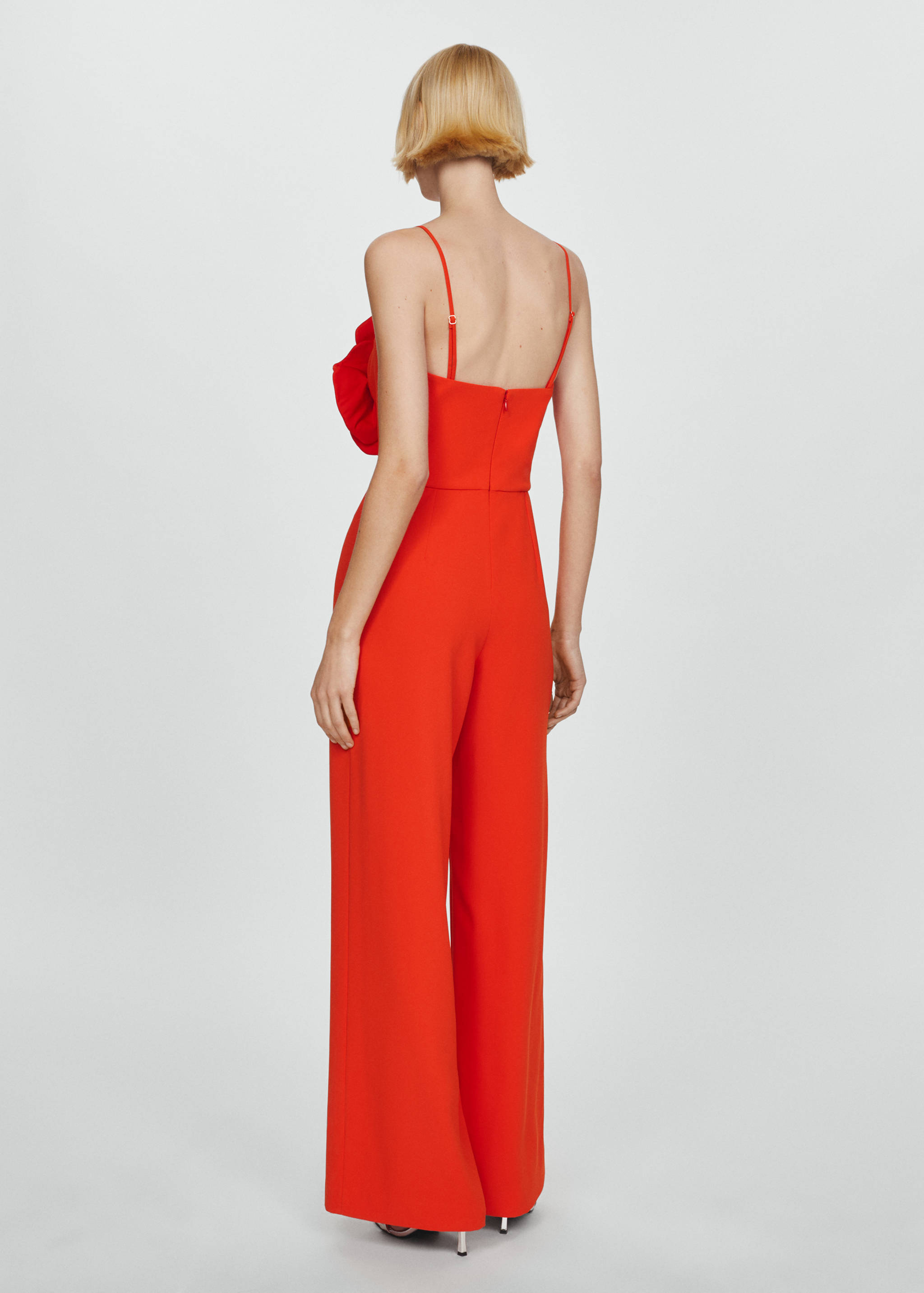 Kombinezon z dużym kwiatem - Tylna strona artykułu