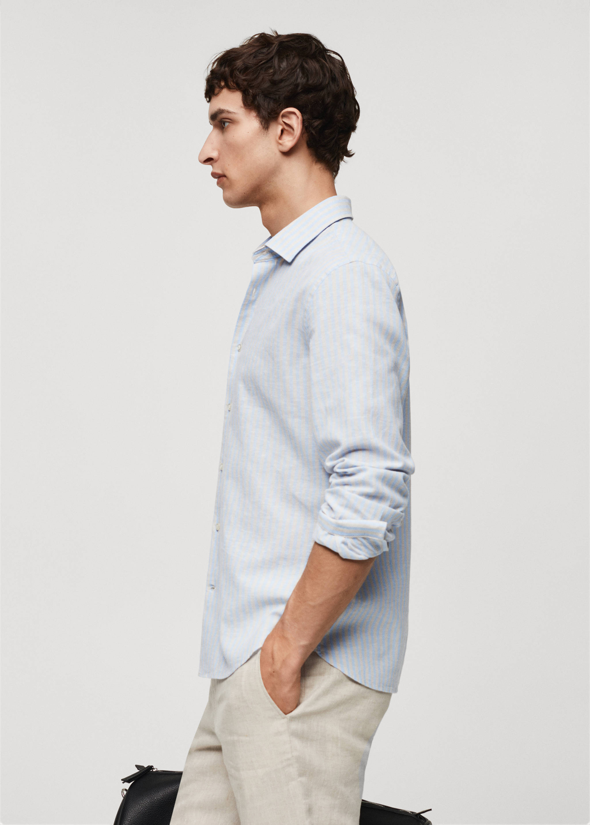 Regular-fit striped linen shirt - Details of the article 2