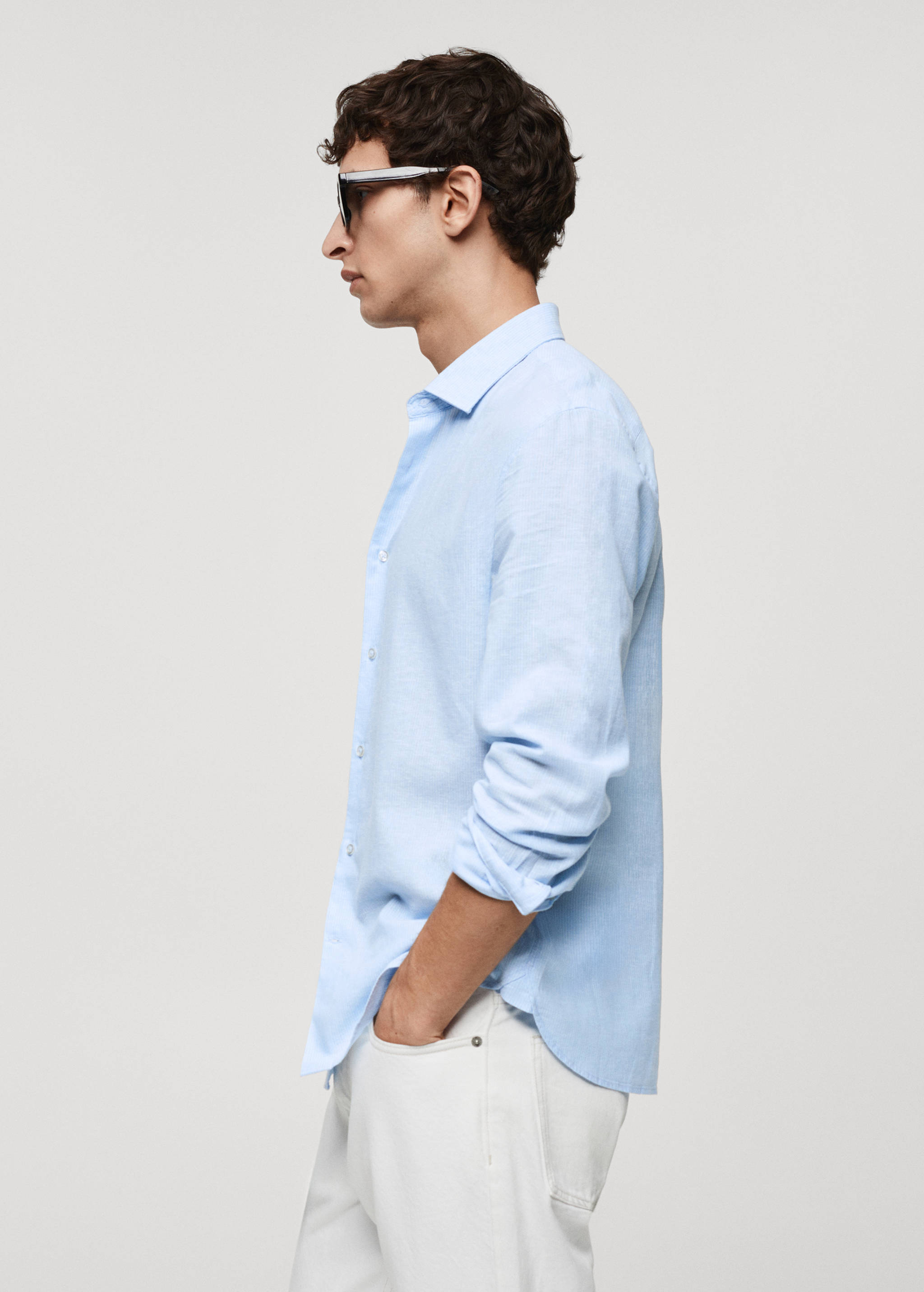 Regular-fit striped linen shirt - Details of the article 2