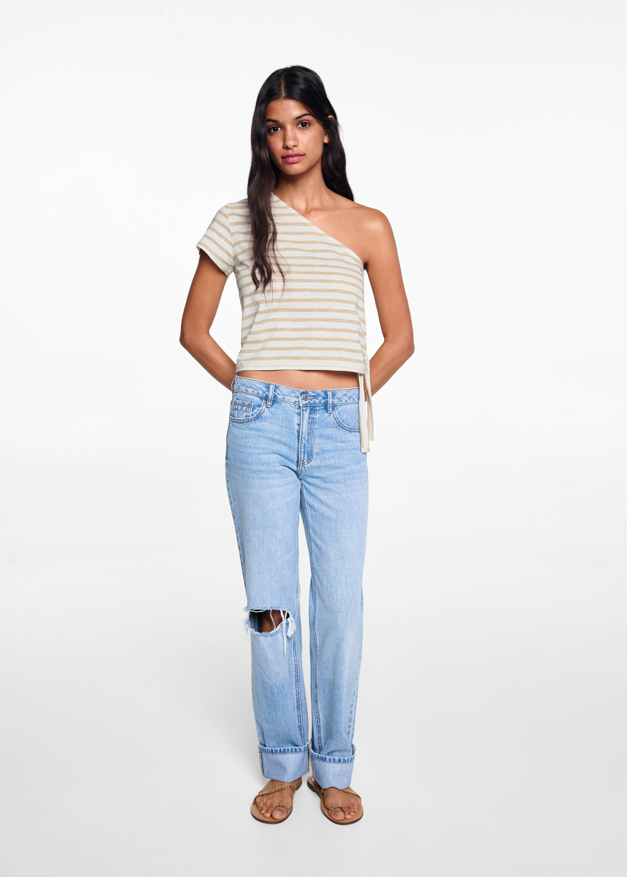 Asymmetrical t-shirt with bow - General plane