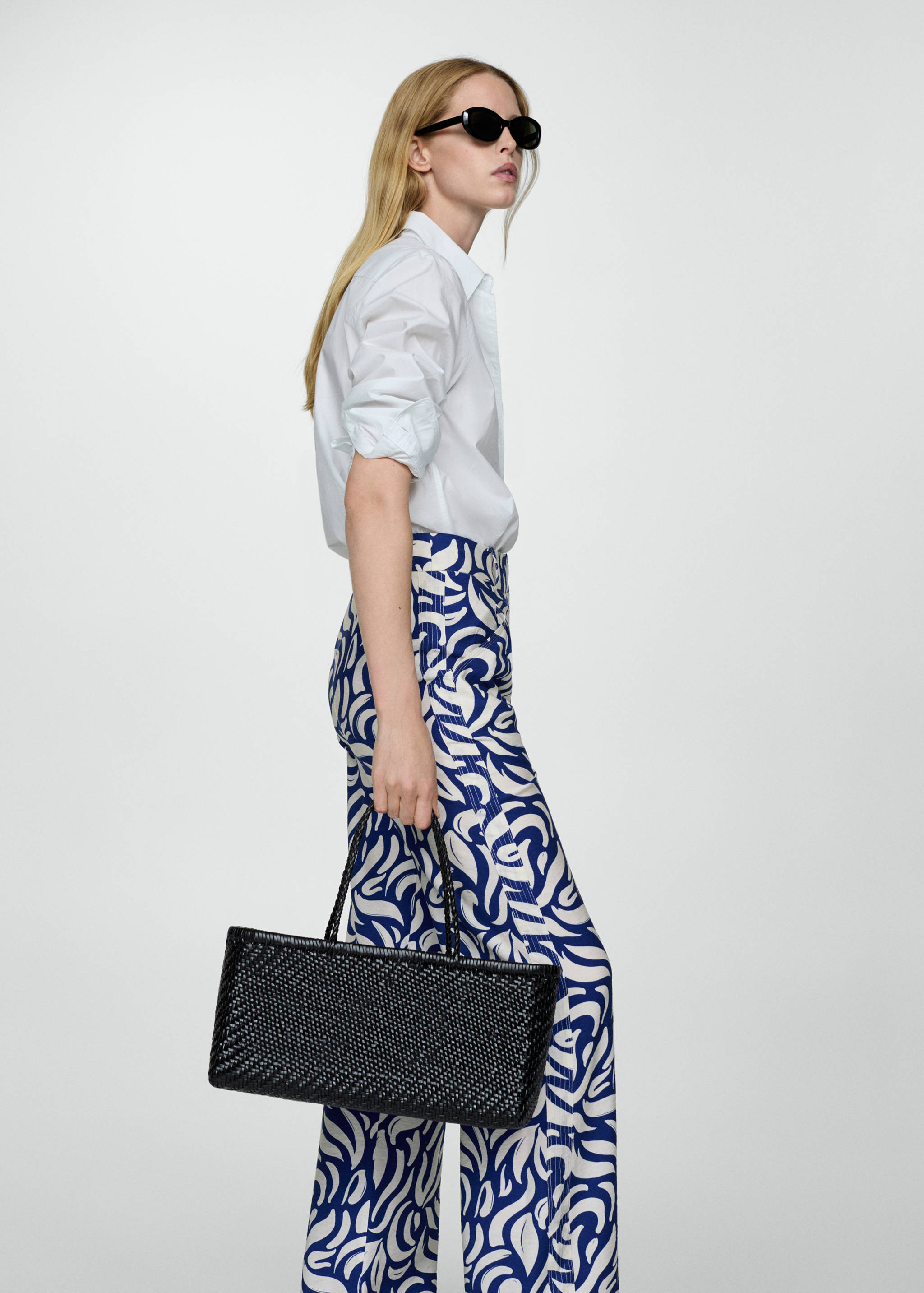 Wide leg printed trousers with pleats - Details of the article 2