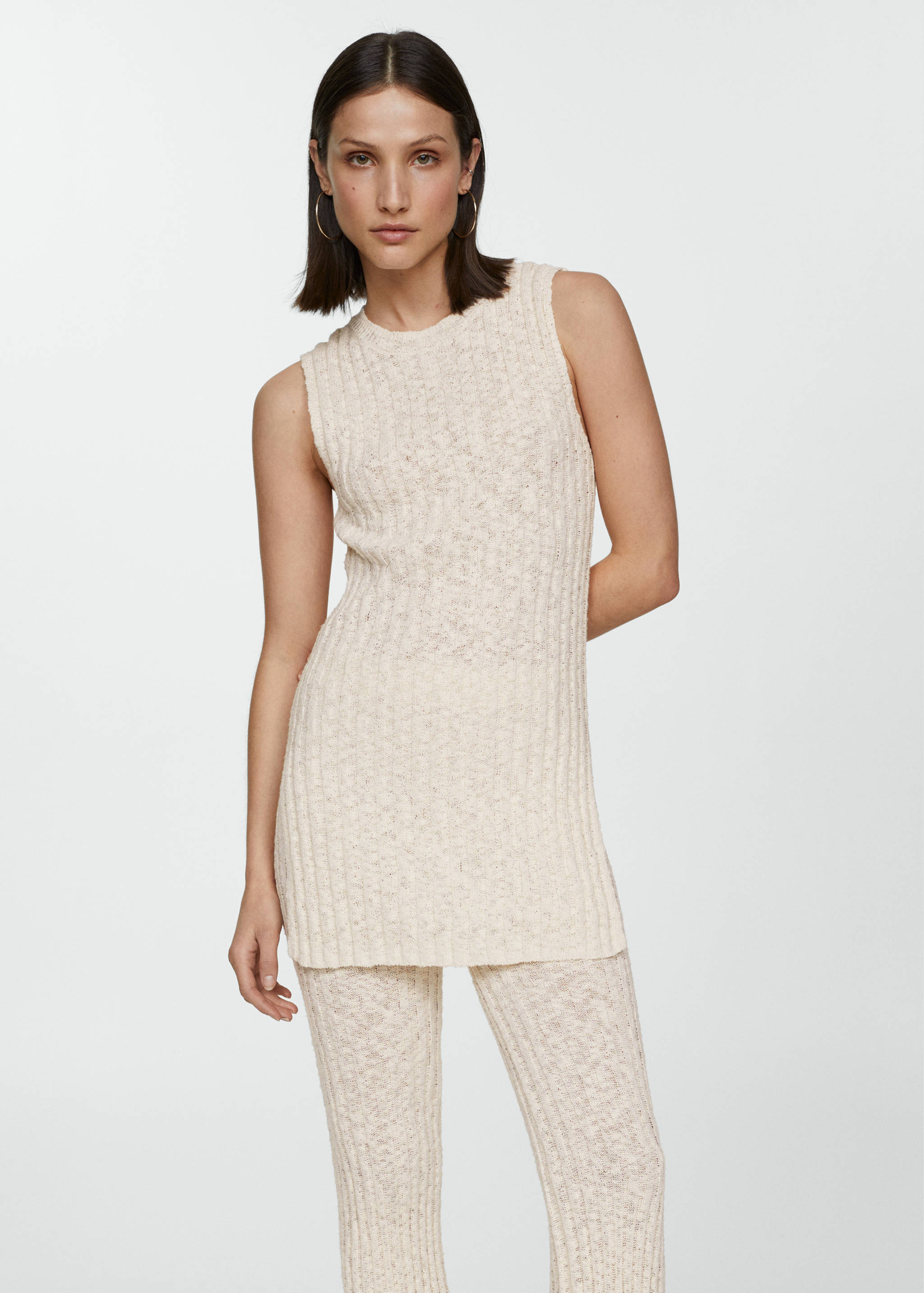 Flared ribbed knitted pants - Details of the article 1