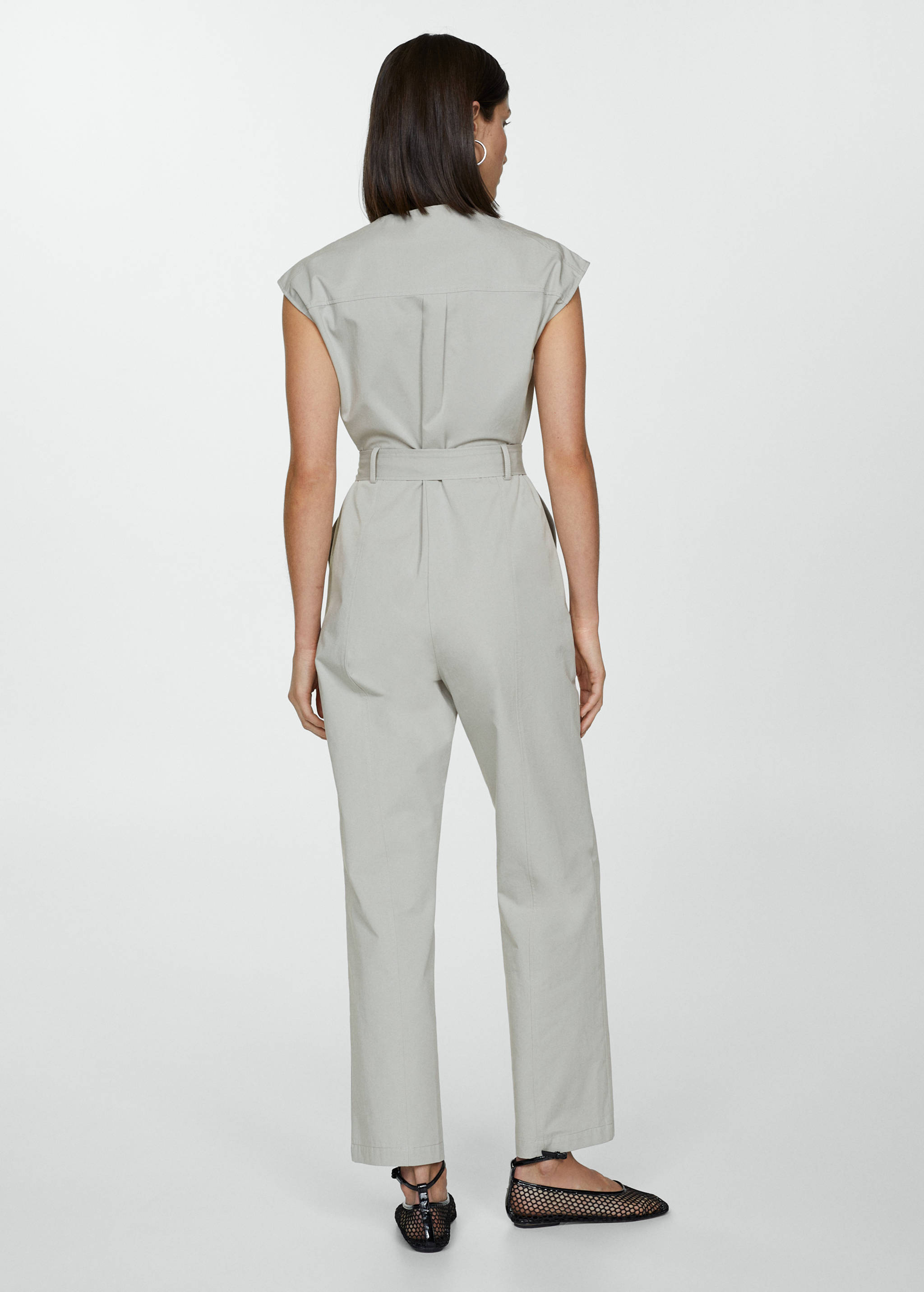 Jumpsuit aus 100 % Baumwolle mit Schleife - Rückseite des Artikels