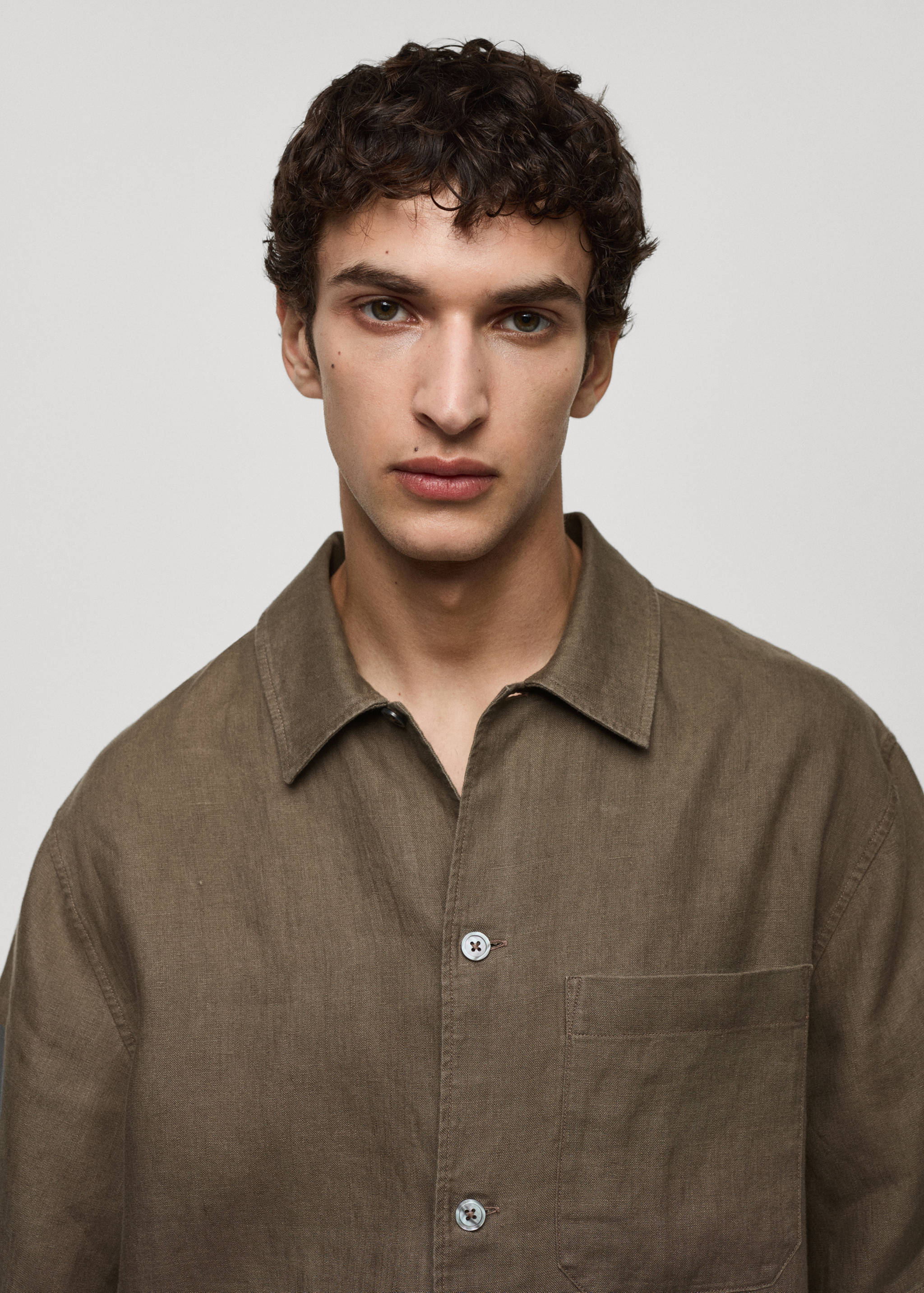 Regular-Fit-Hemd aus 100 % Leinen mit Tasche - Detail des Artikels 1