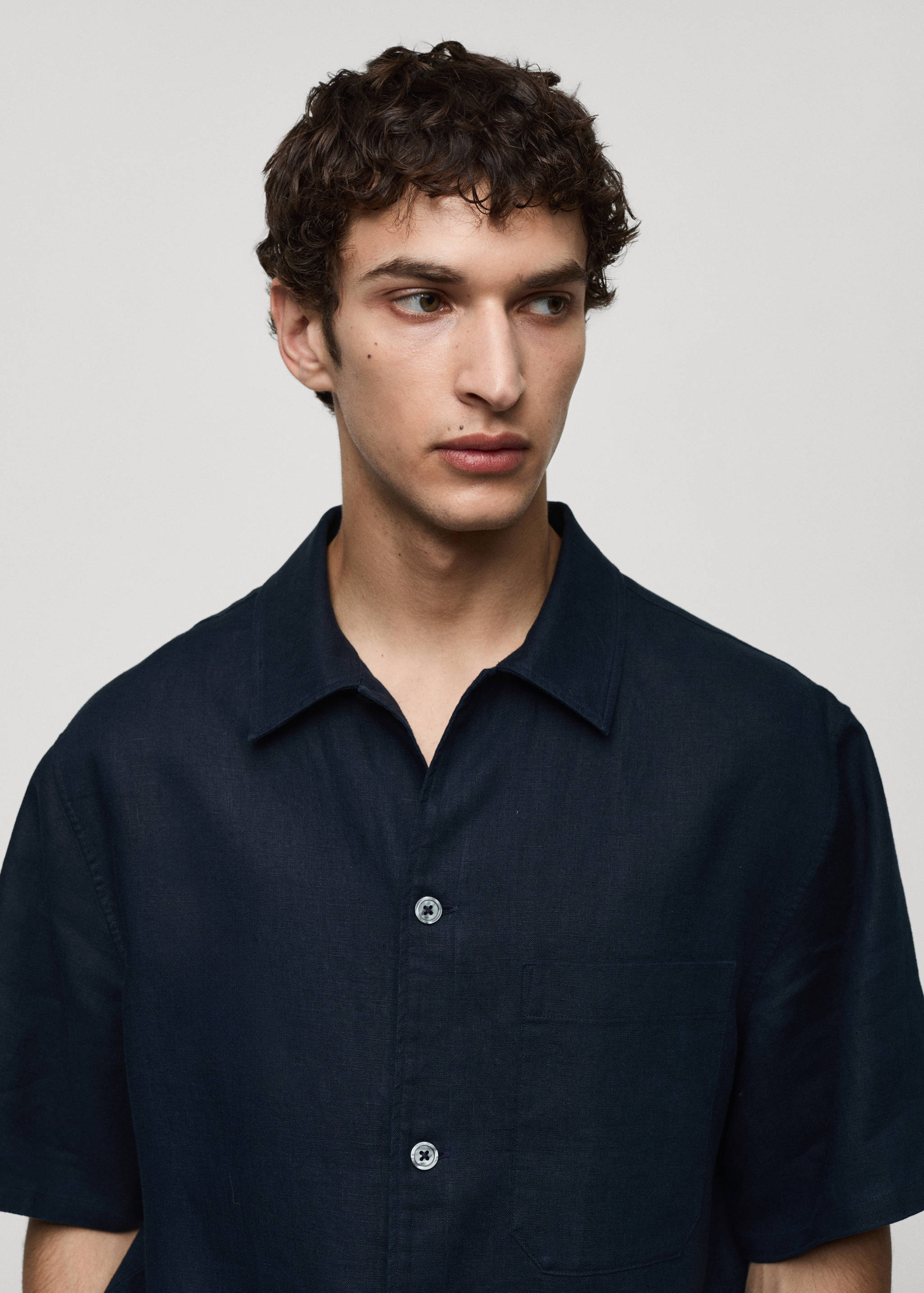 Regular-Fit-Hemd aus 100 % Leinen mit Tasche - Detail des Artikels 1