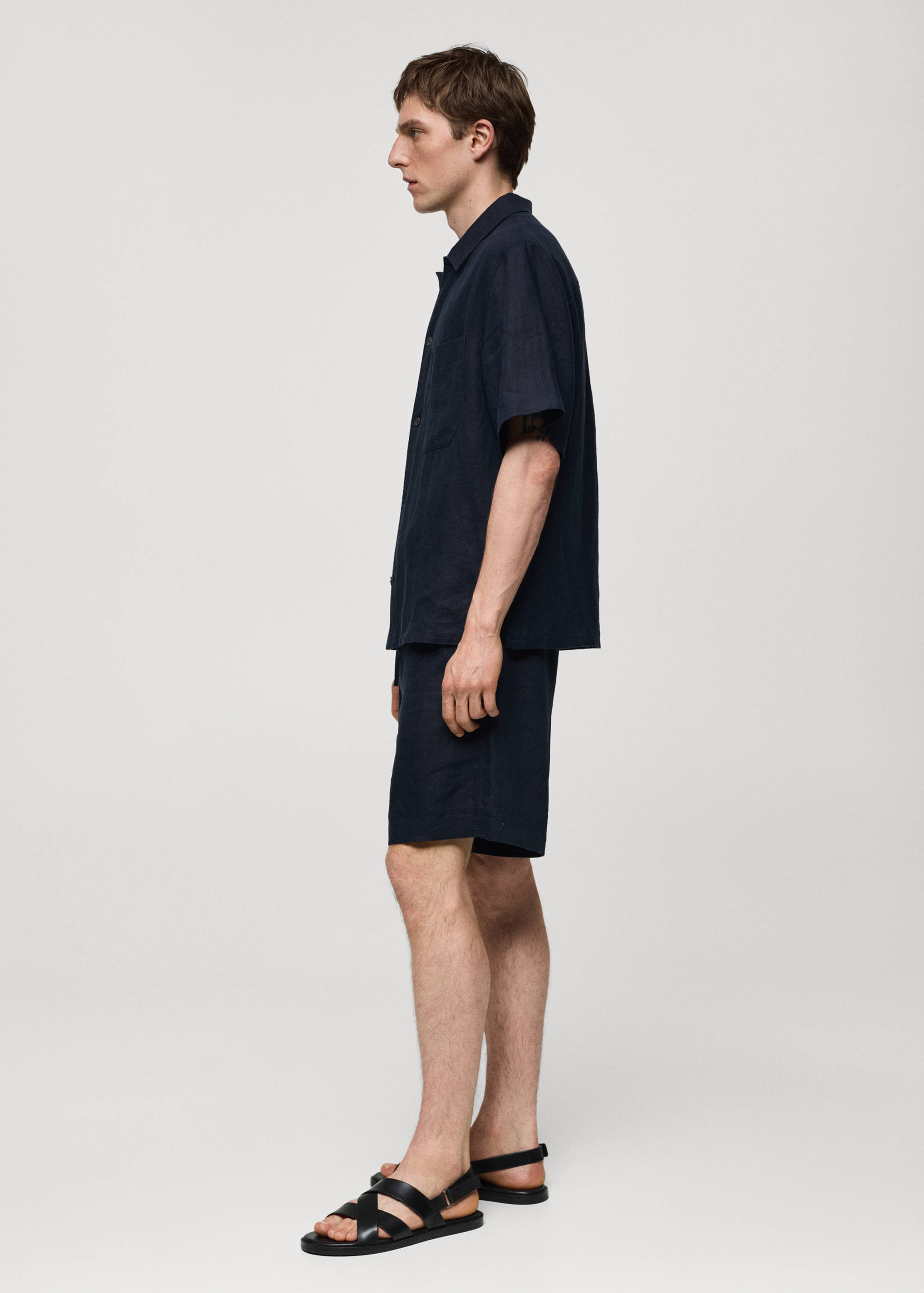 Regular-Fit-Hemd aus 100 % Leinen mit Tasche - Detail des Artikels 6