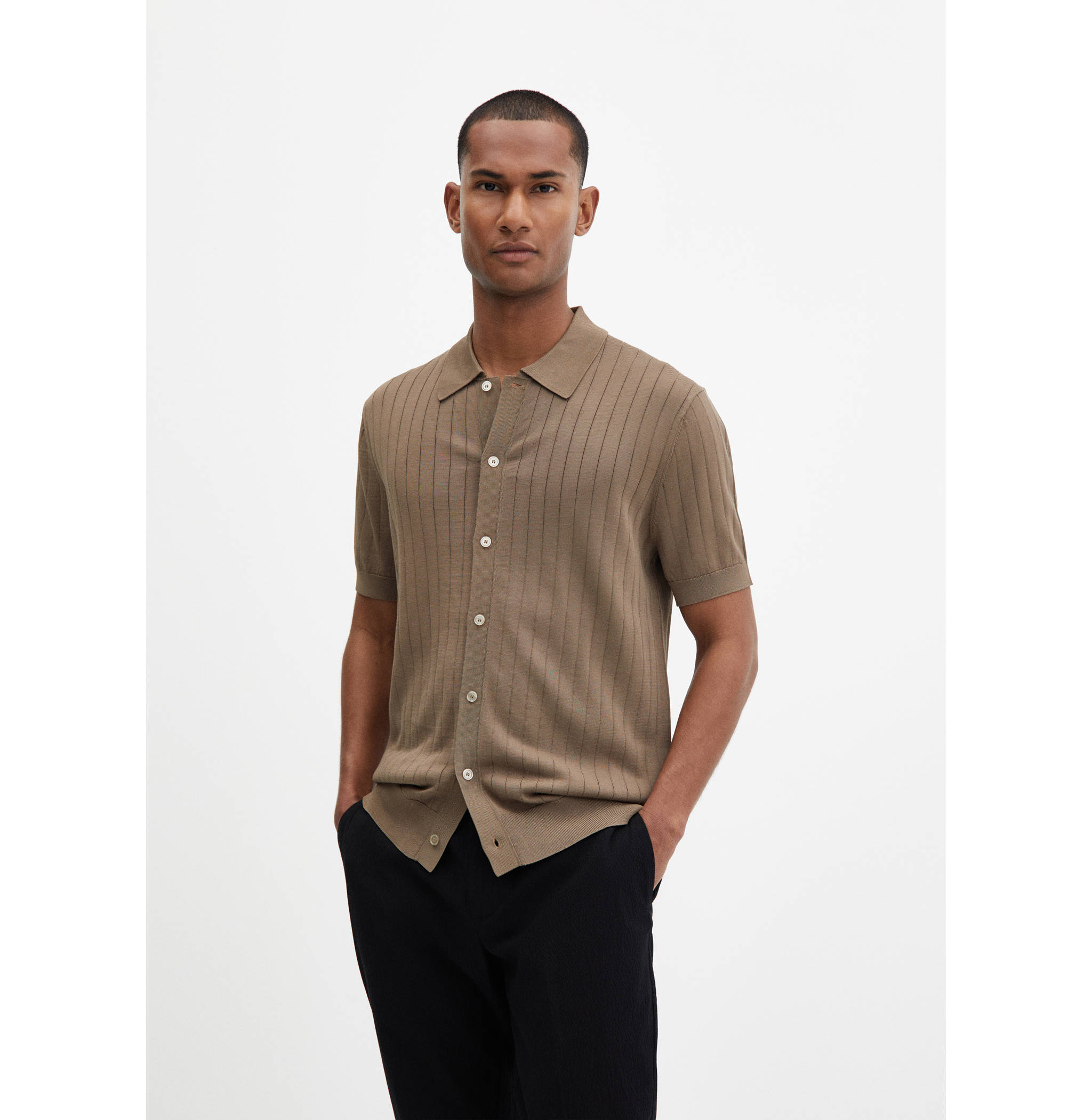 Strick-Poloshirt mit Knöpfen - Mittlere Ansicht