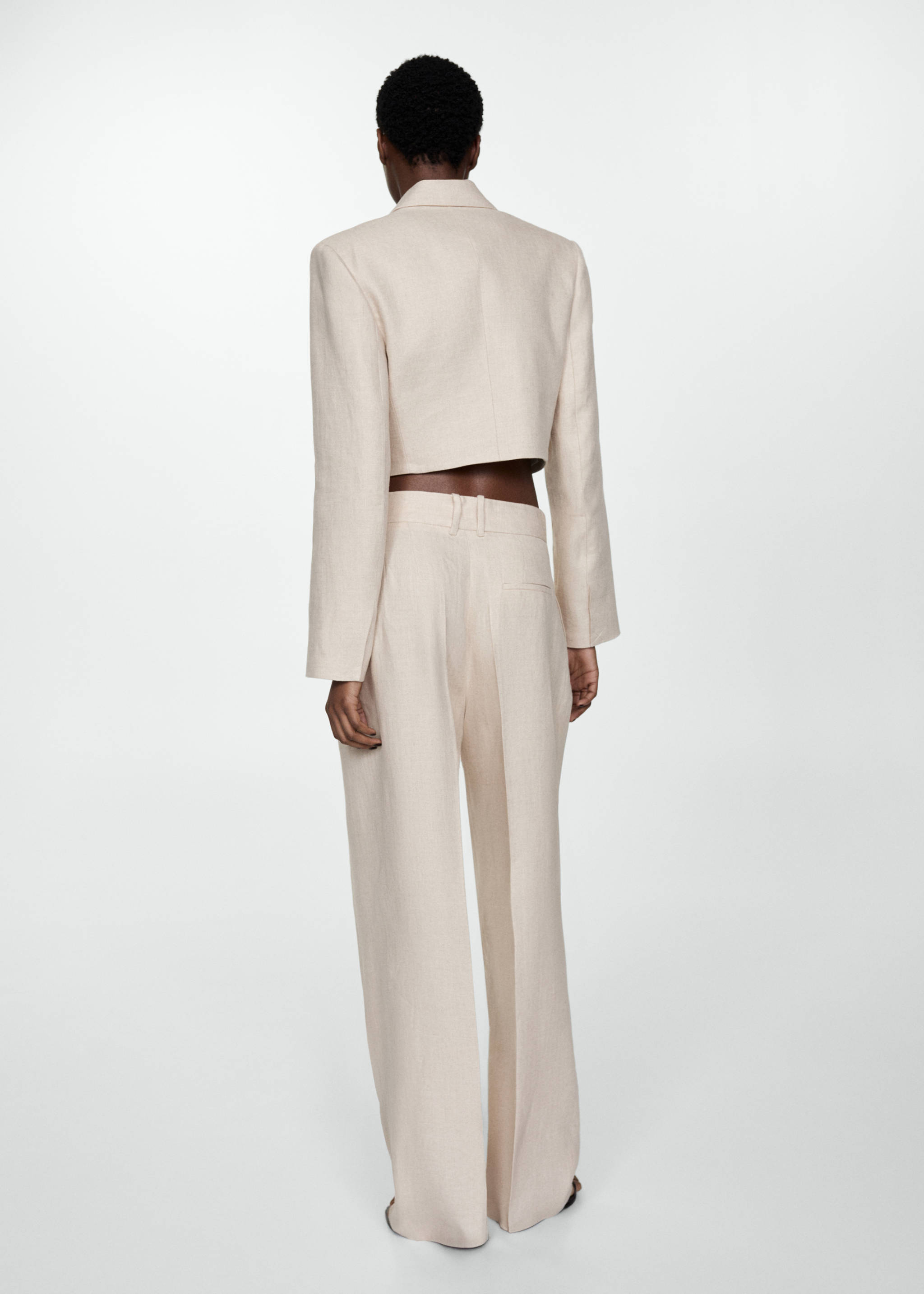 100% linen trousers with pleats - Reverse of the article