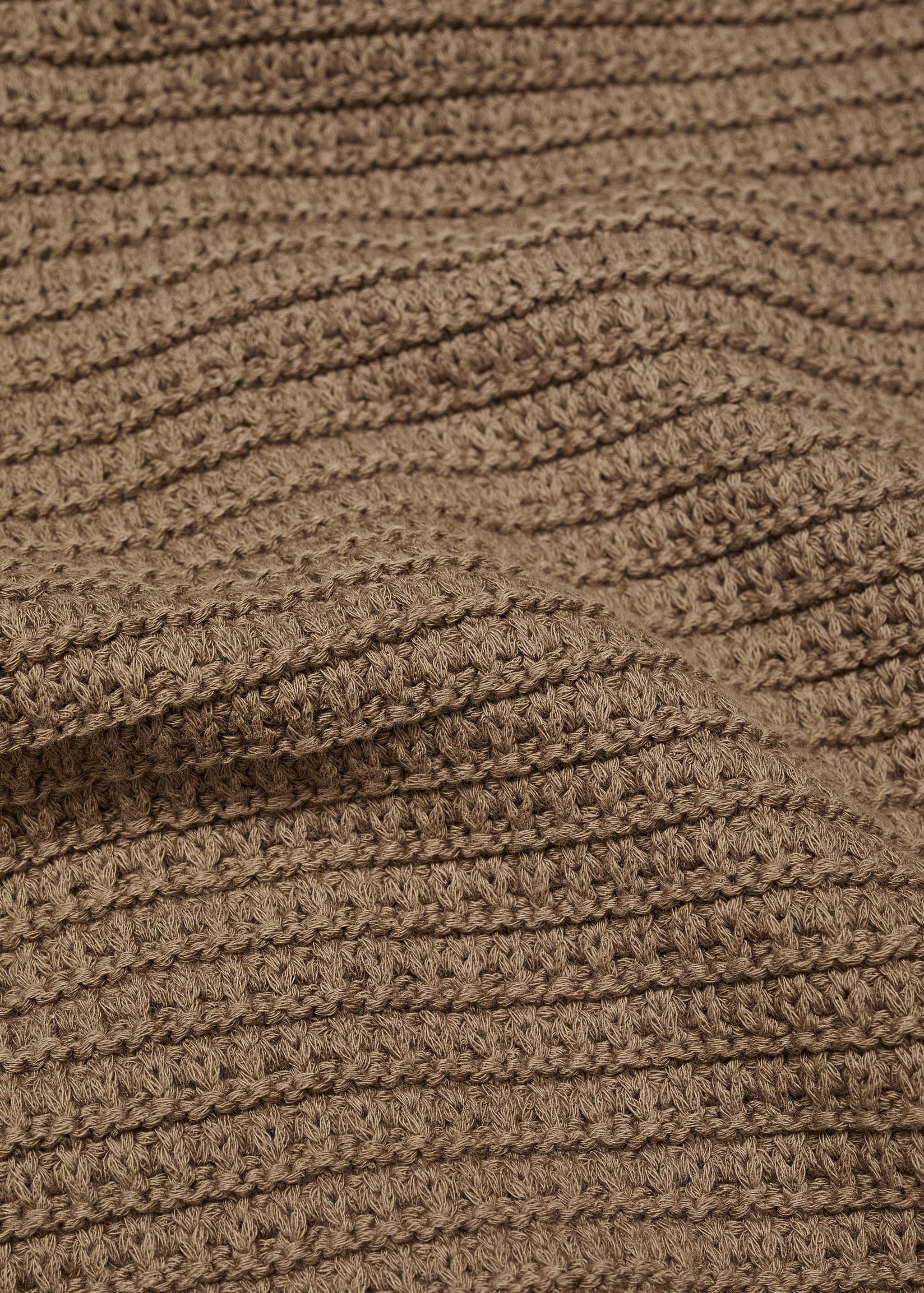 Strickjacke mit Zopfmuster und Knöpfen - Detail des Artikels 0