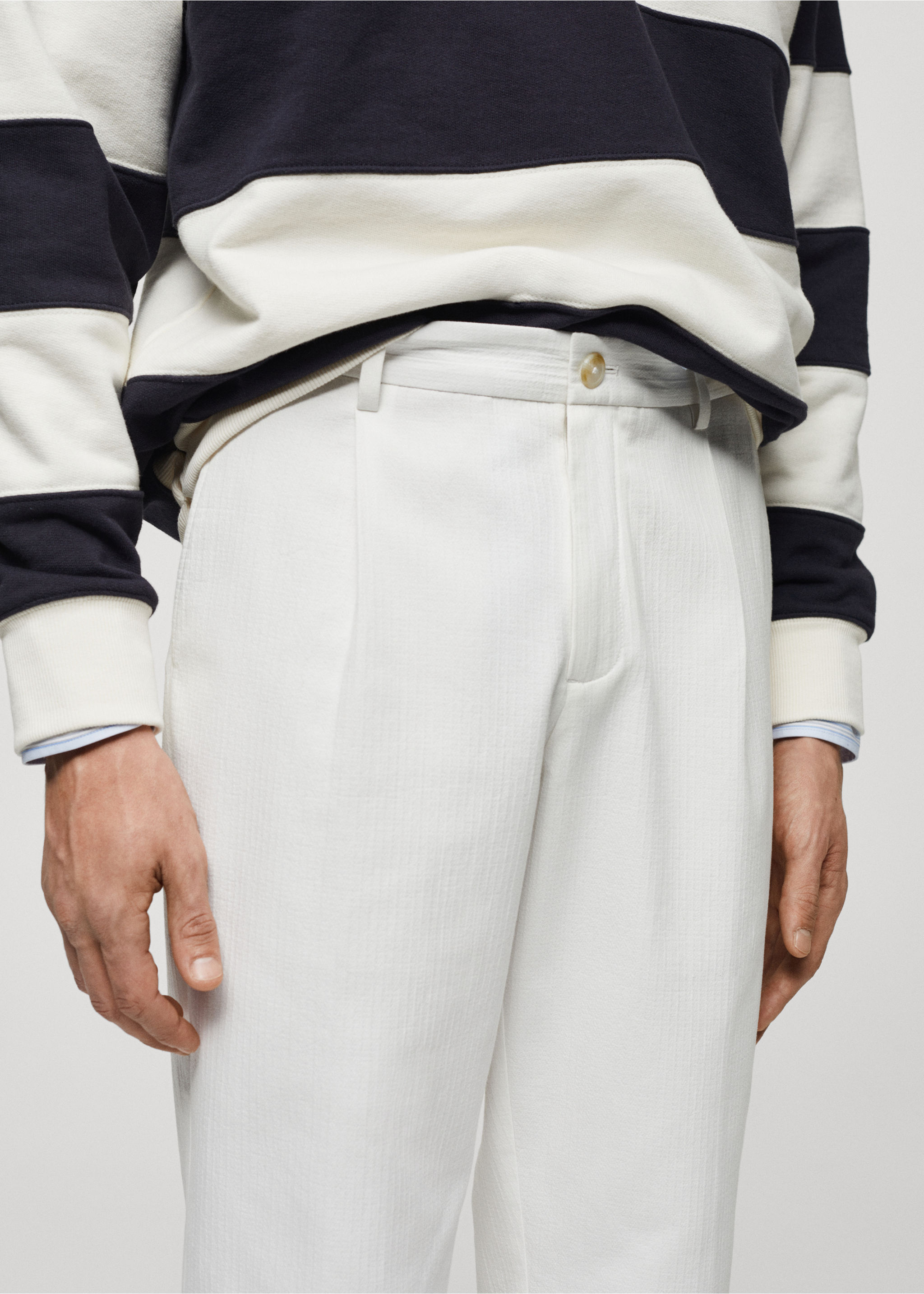 Pantalon coton brodé à pinces - Détail de l'article 1