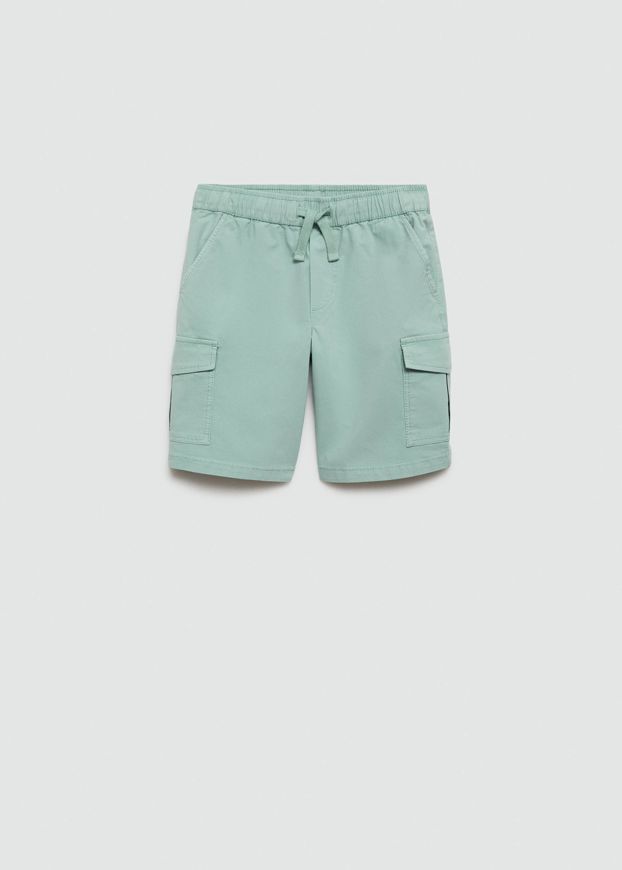 Cargo pockets Bermuda shorts - Article without model