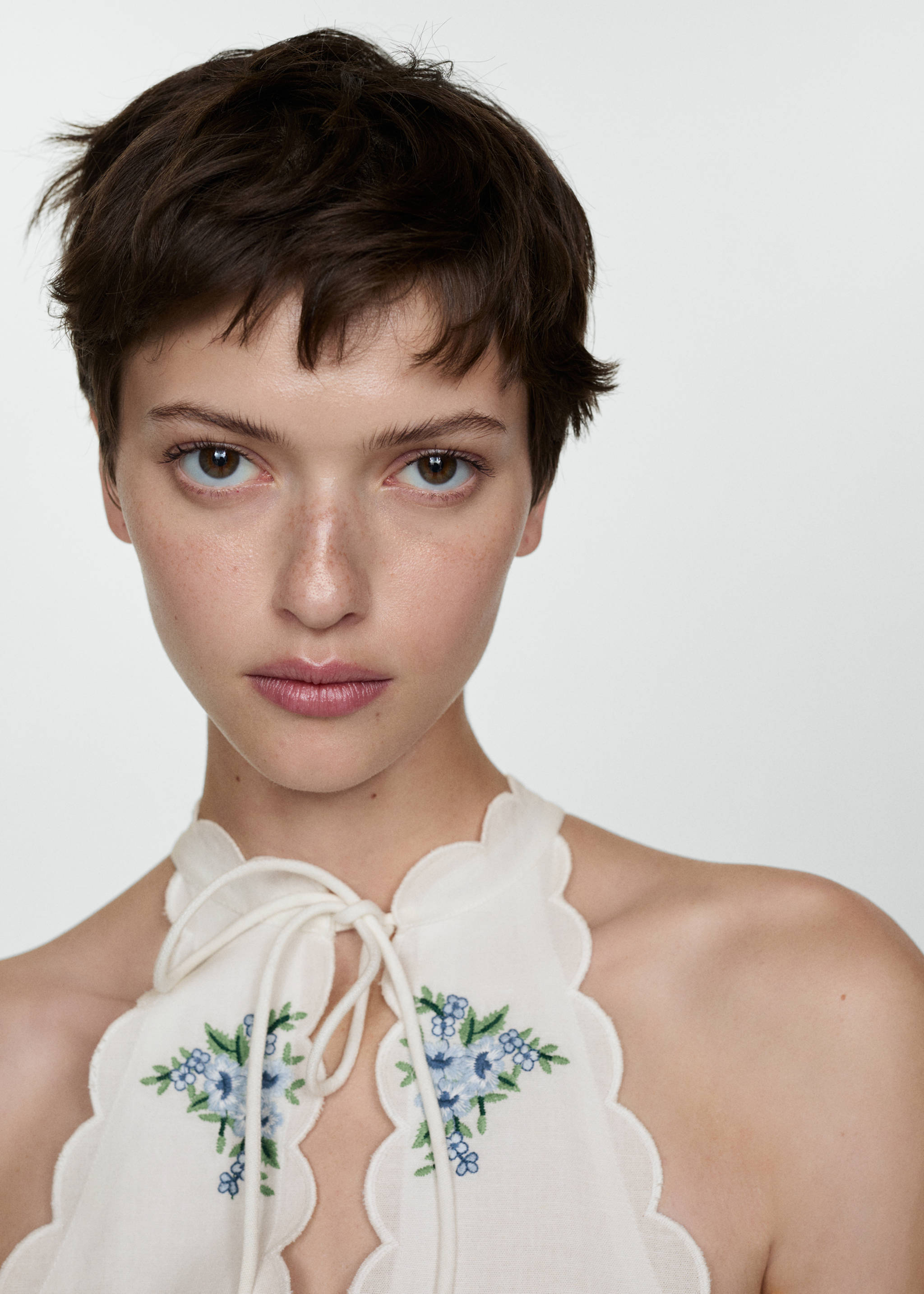 Bow embroidered dress - Details of the article 1