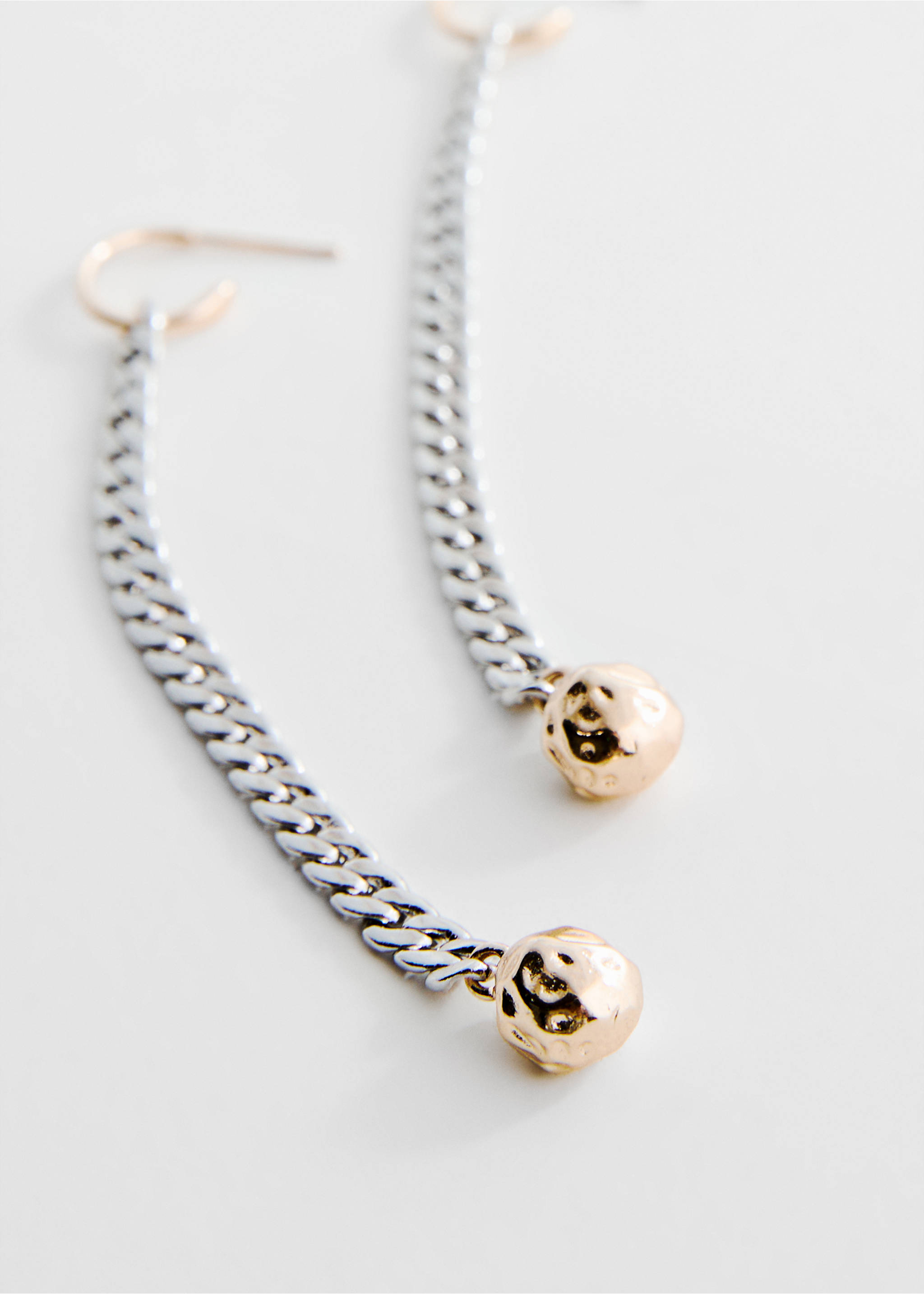Long-bead chain earrings - Medium plane, Silver. Ref: 67078653-00.