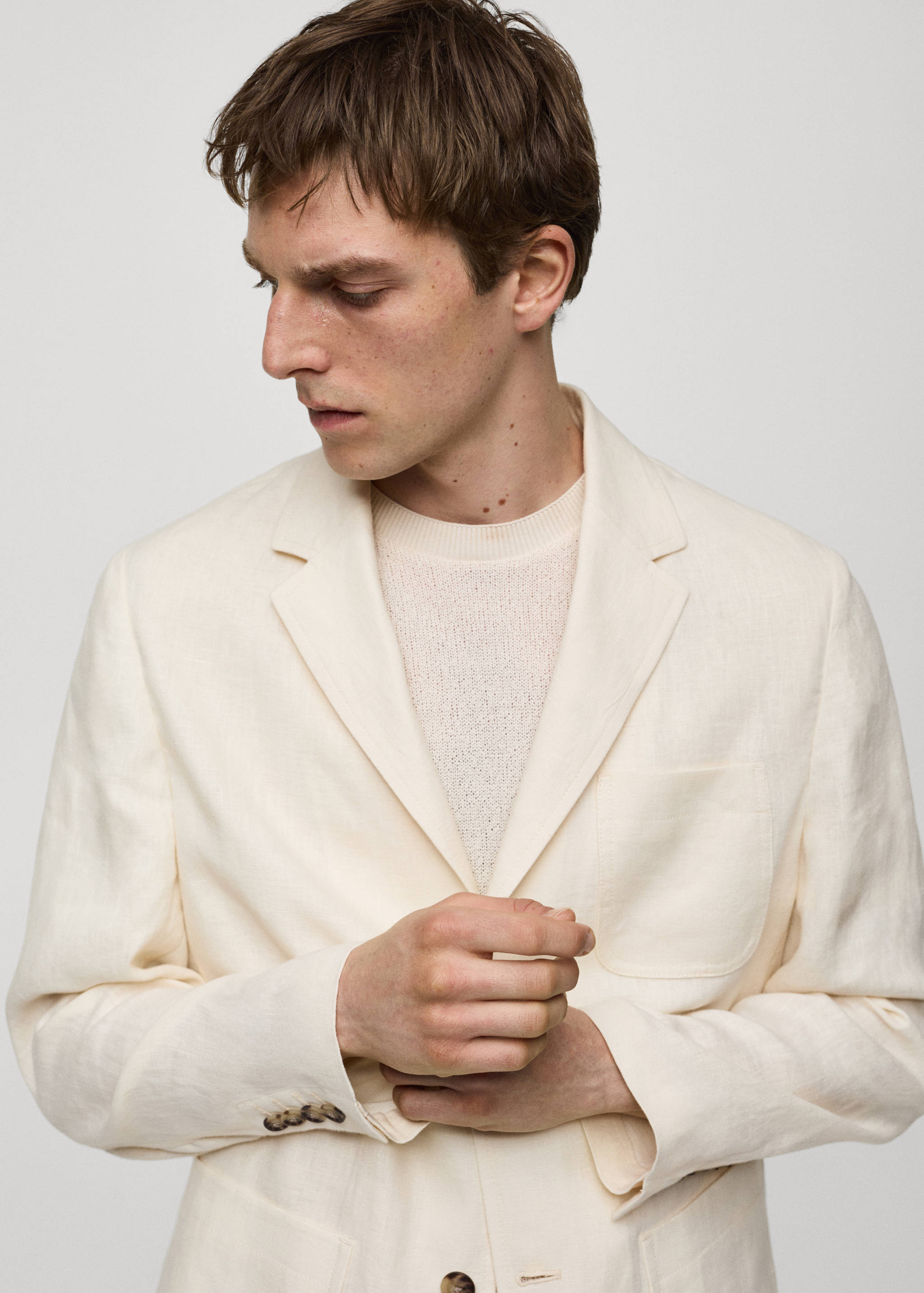 100% relaxed-firt linen jacket with pockets - Details of the article 1