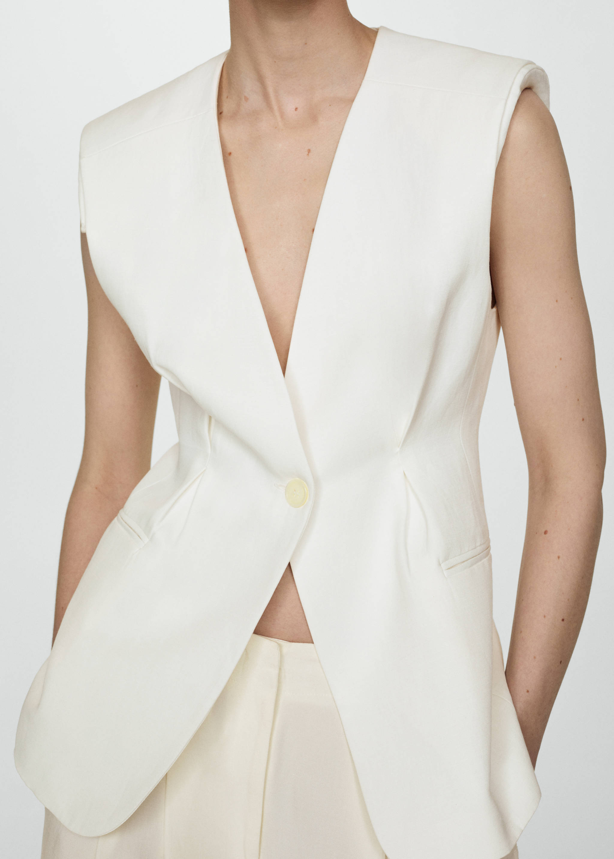 Long vest with buttons - Medium plane