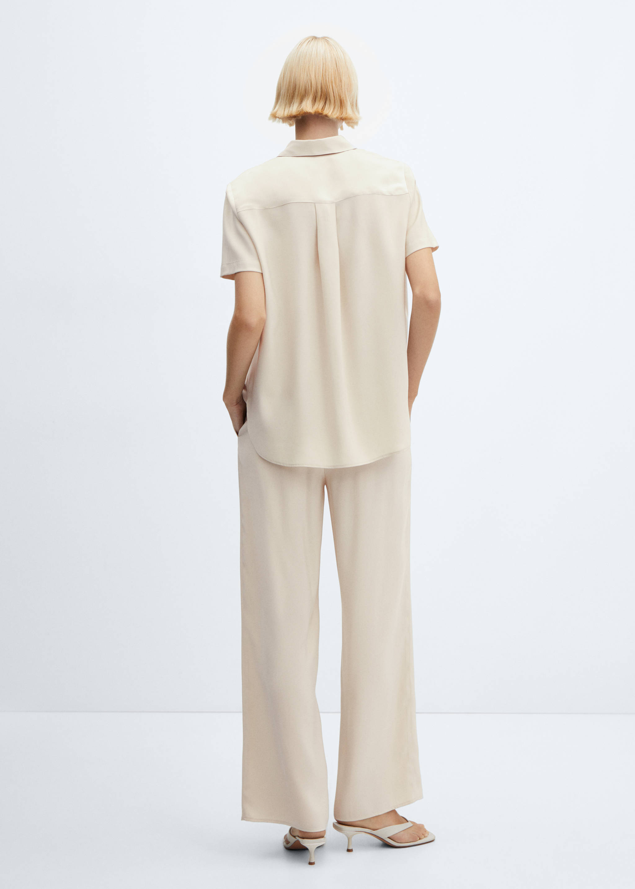 Wide leg trousers with elastic waist - Reverse of the article