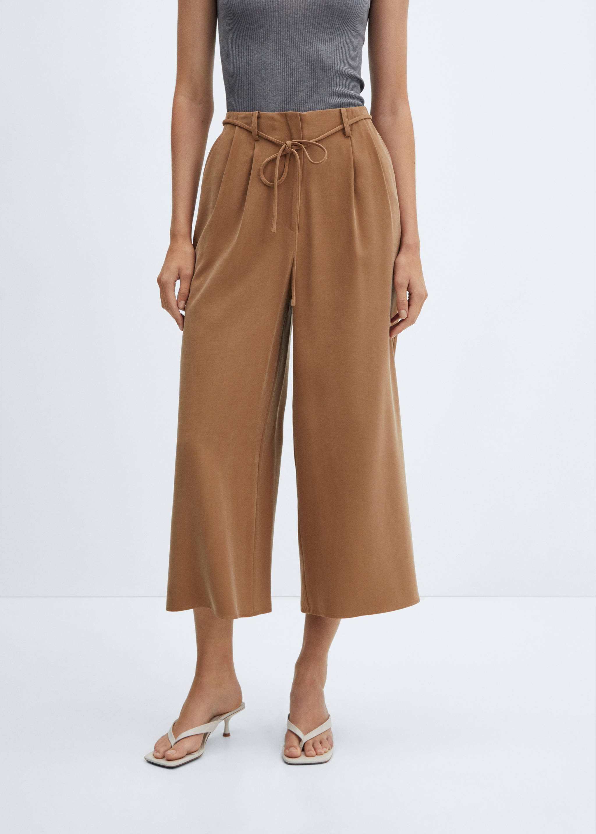 Wide leg trousers with belt - Medium plane