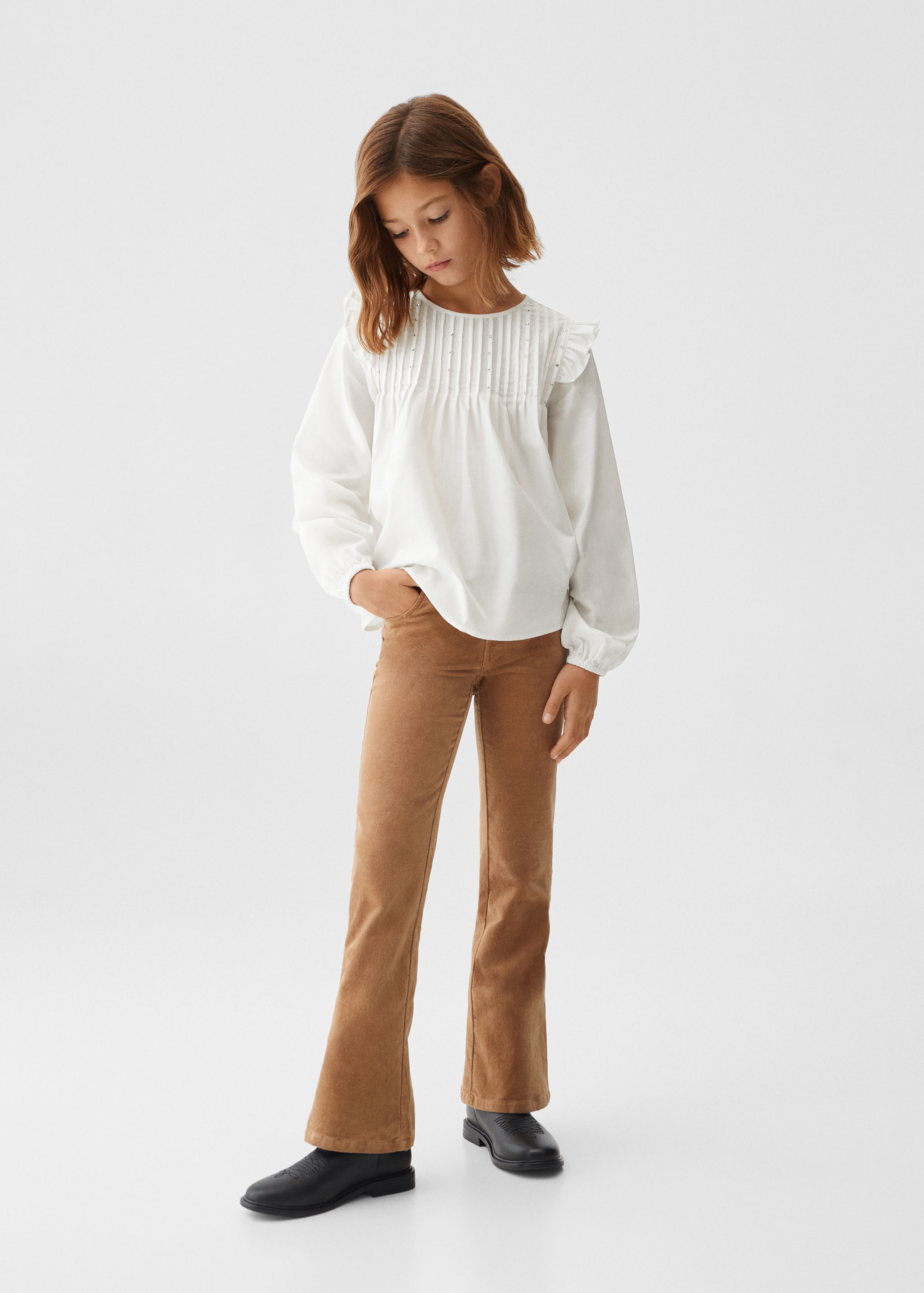 Blusa de algodão com folhos - Plano geral