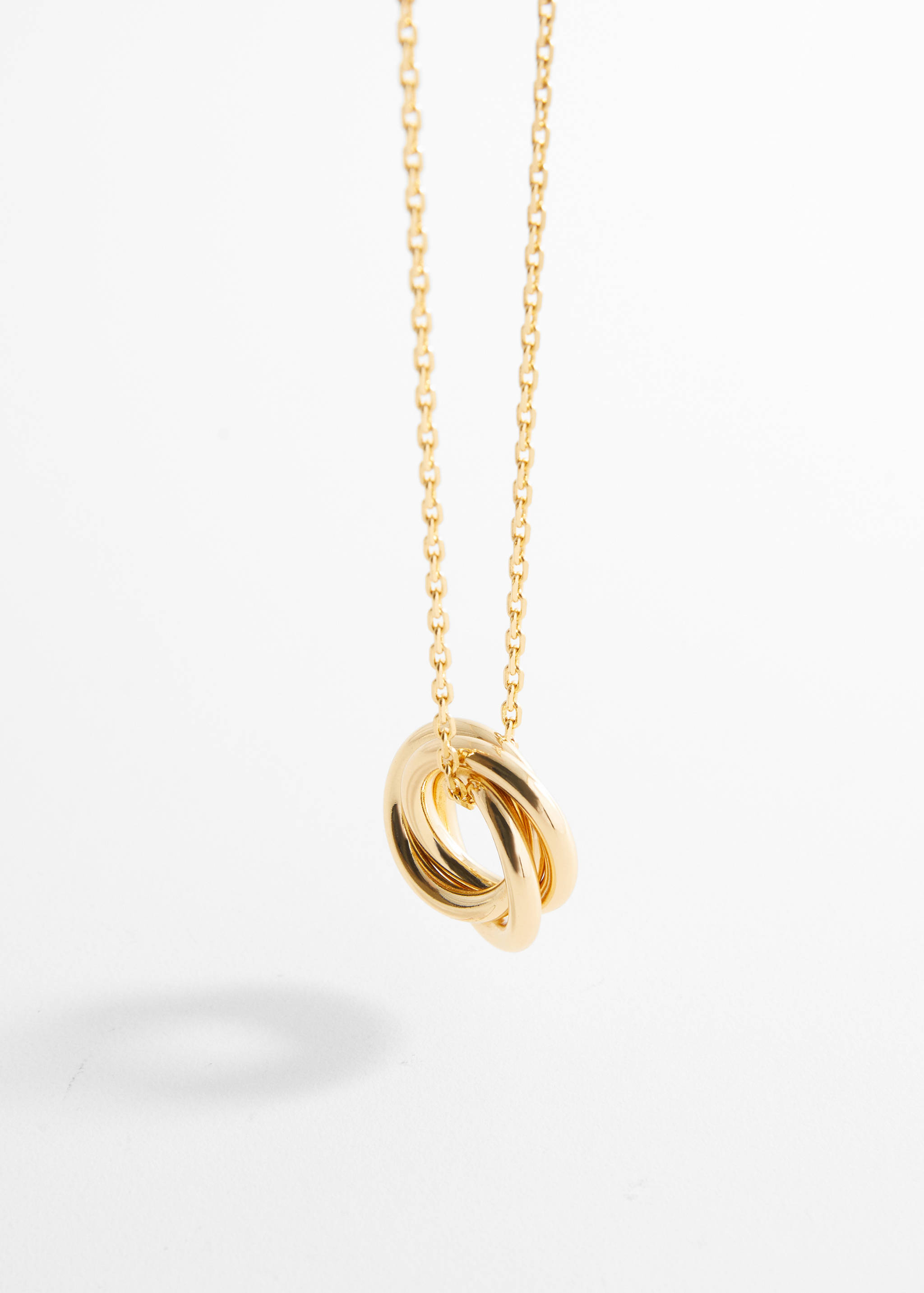 Halskette mit verschlungenen Ringen - Mittlere Ansicht