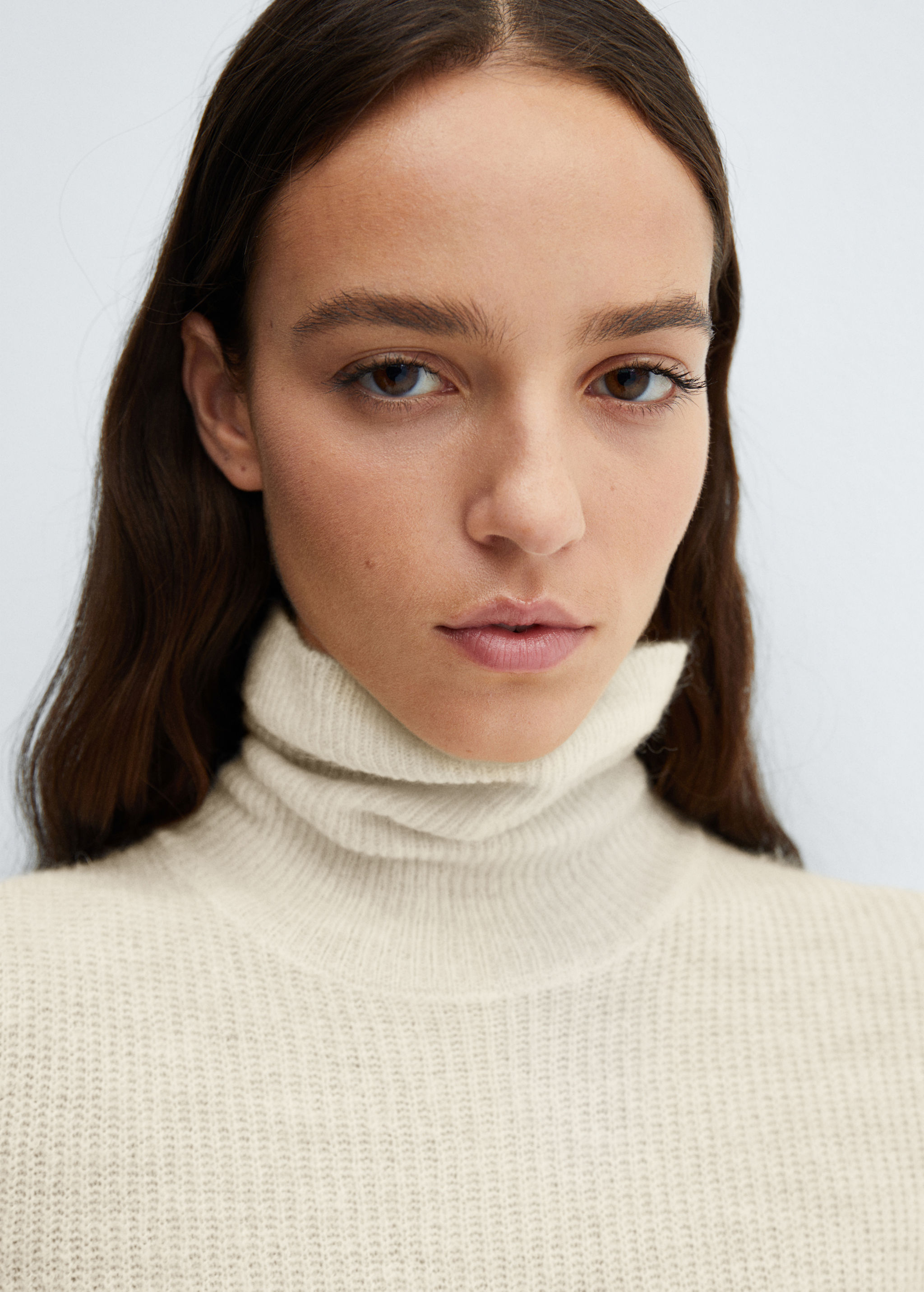 Knitted turtleneck dress - Details of the article 1