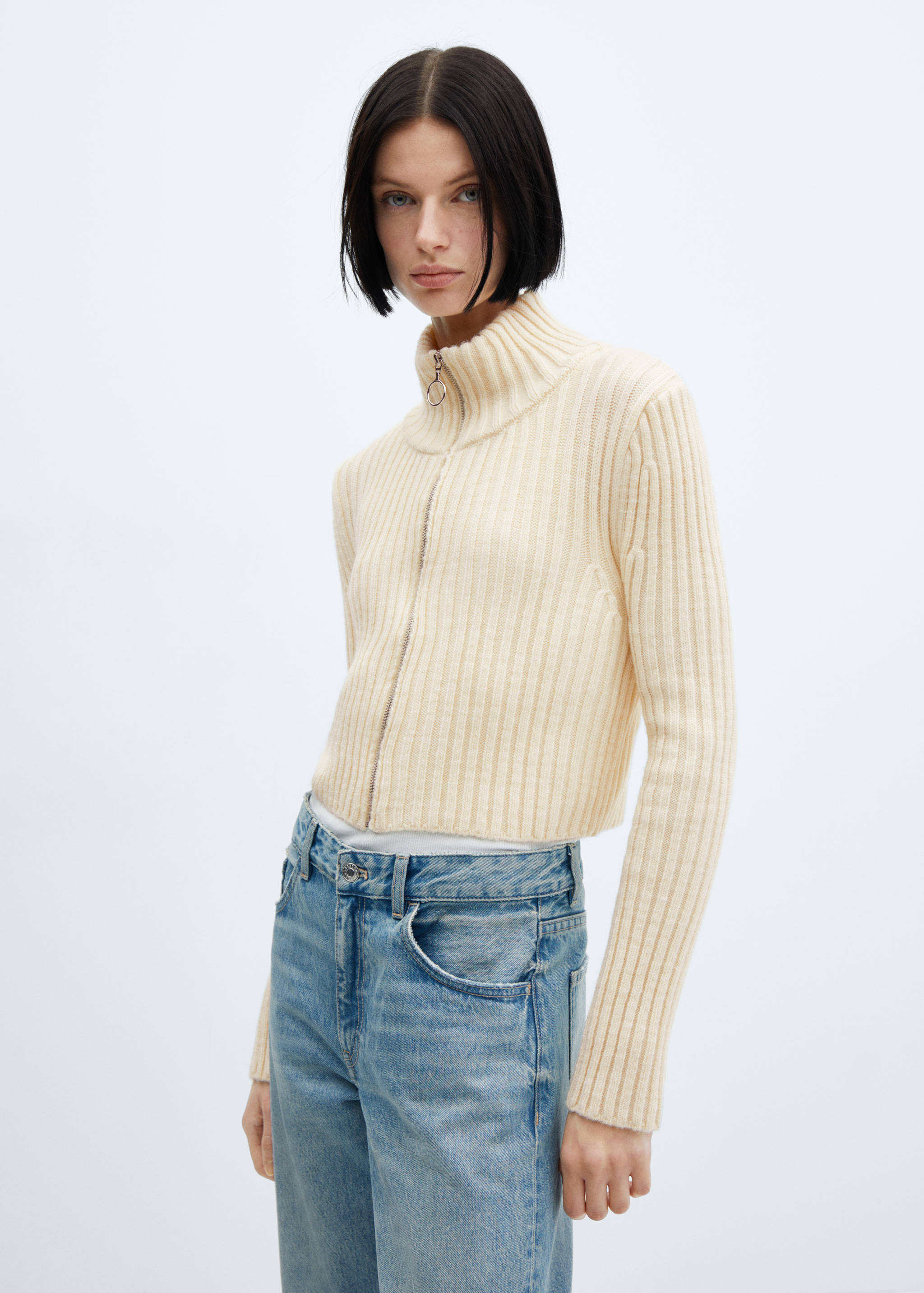 Kort cardigan dragkedja - Bild av mittparti