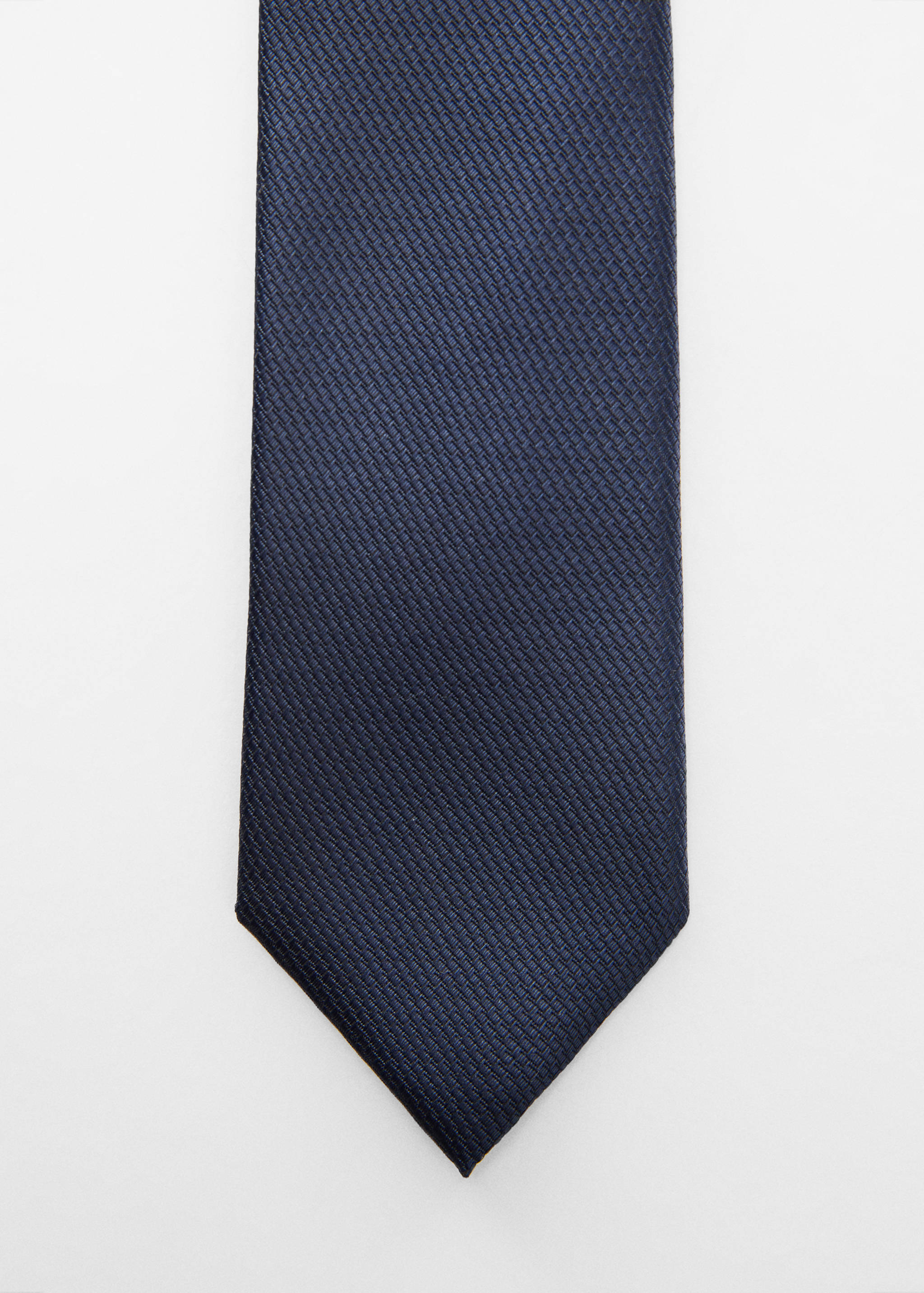 Crease-resistant structured tie - null