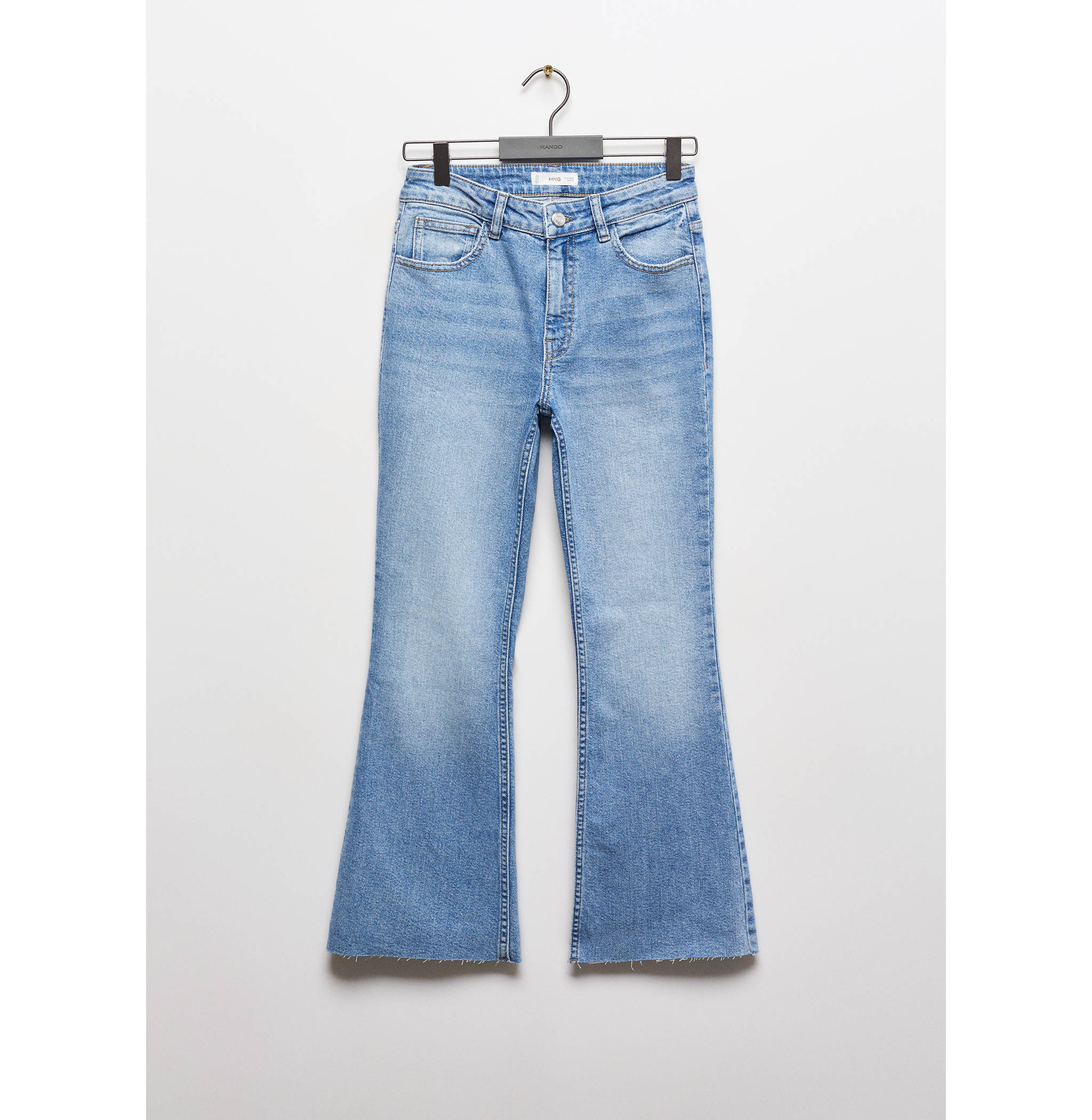 Kurze Flared-Jeans - Artikel ohne Model