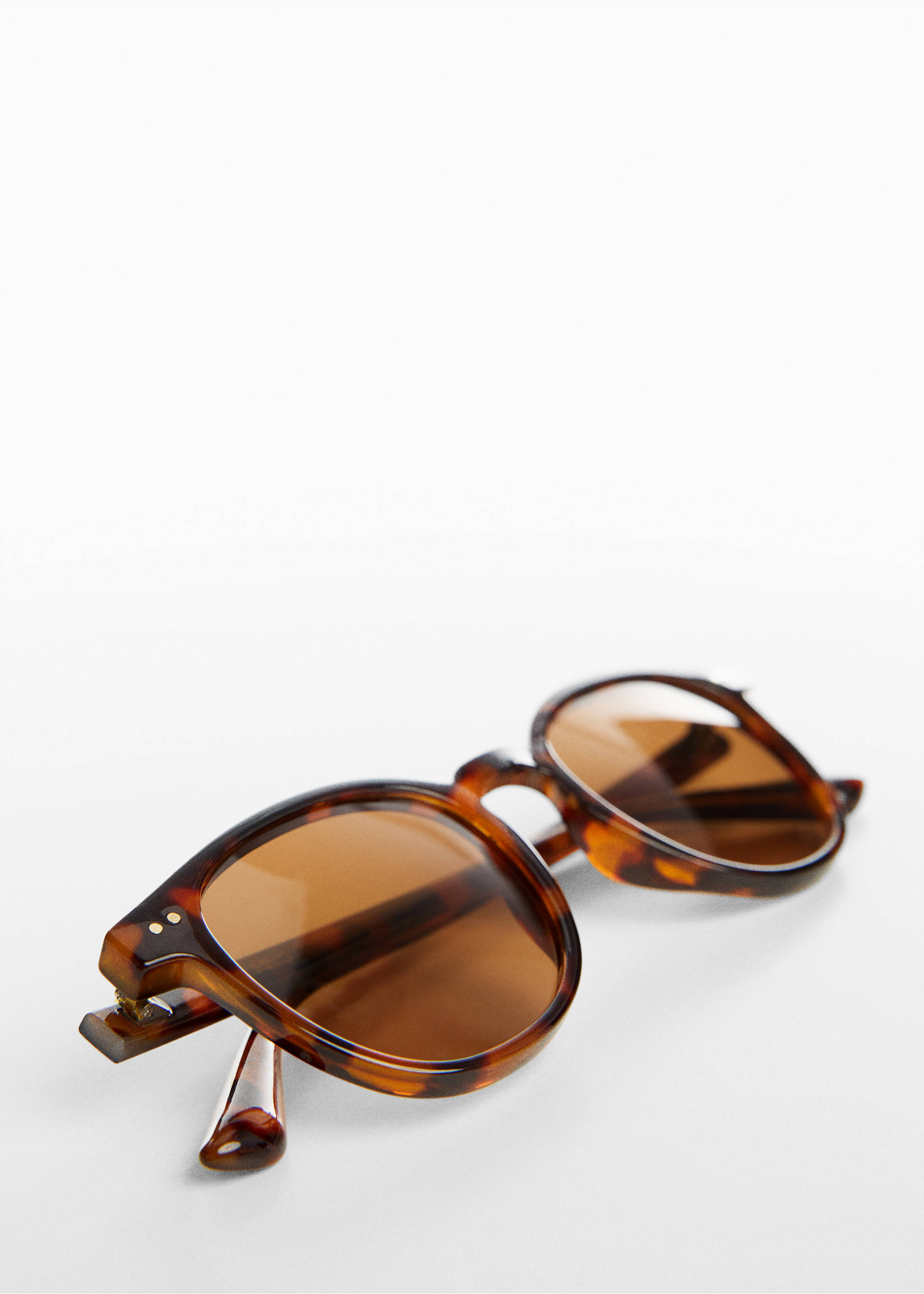 Polarised sunglasses - Details of the article 2, Chocolate. Ref: 67080644-00.