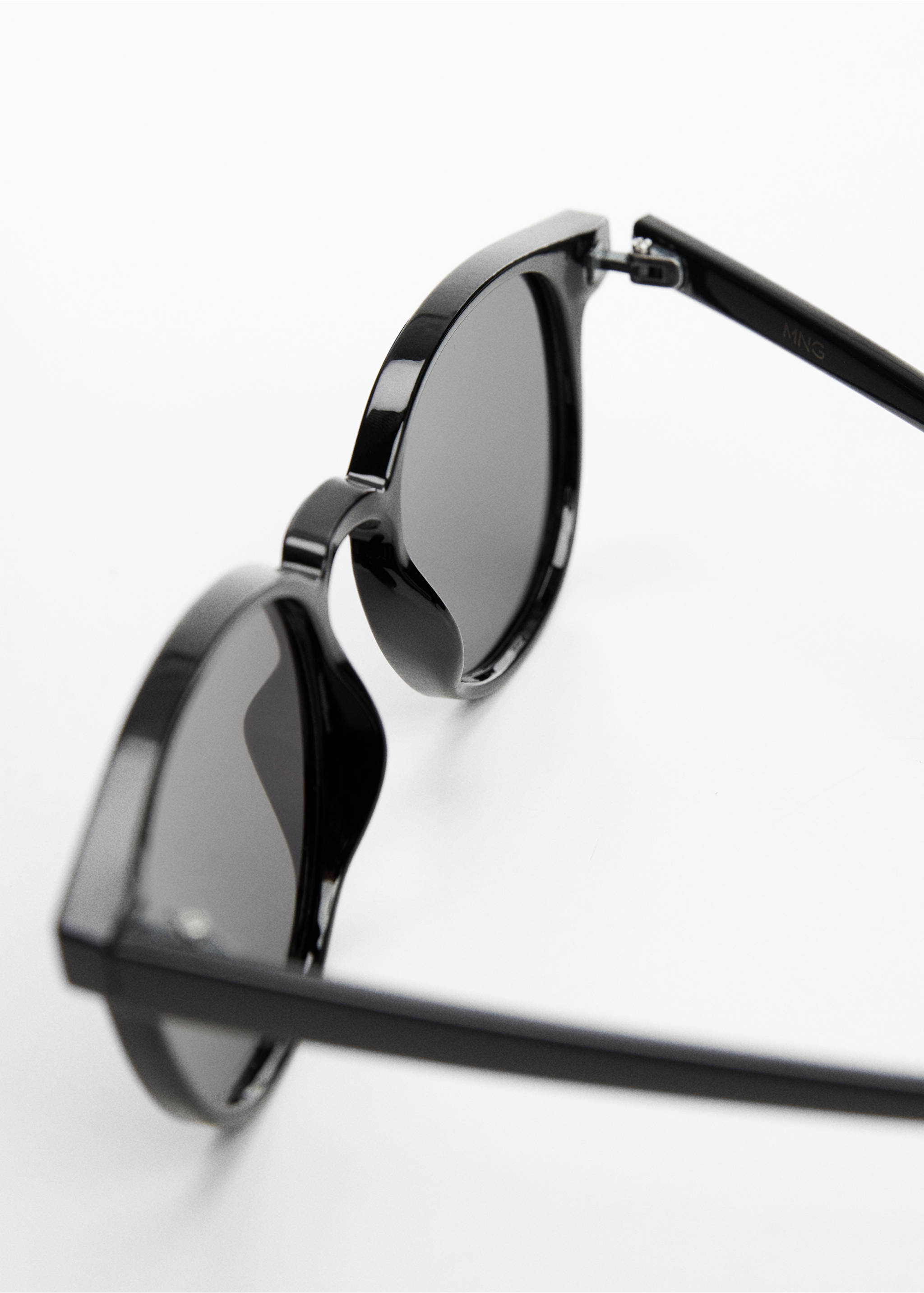 Polarised sunglasses - Details of the article 1, Black. Ref: 67080644-00.