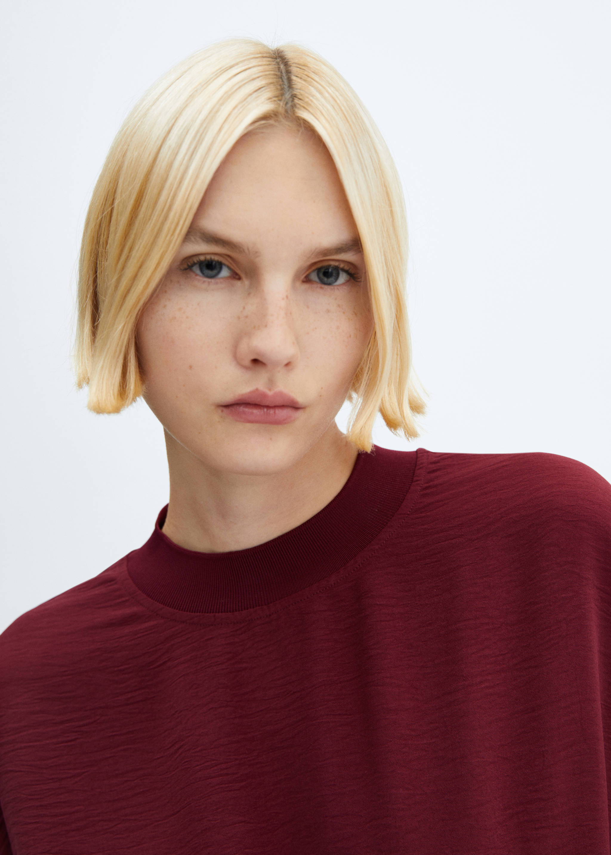 Oversized textured sweatshirt - Details of the article 1