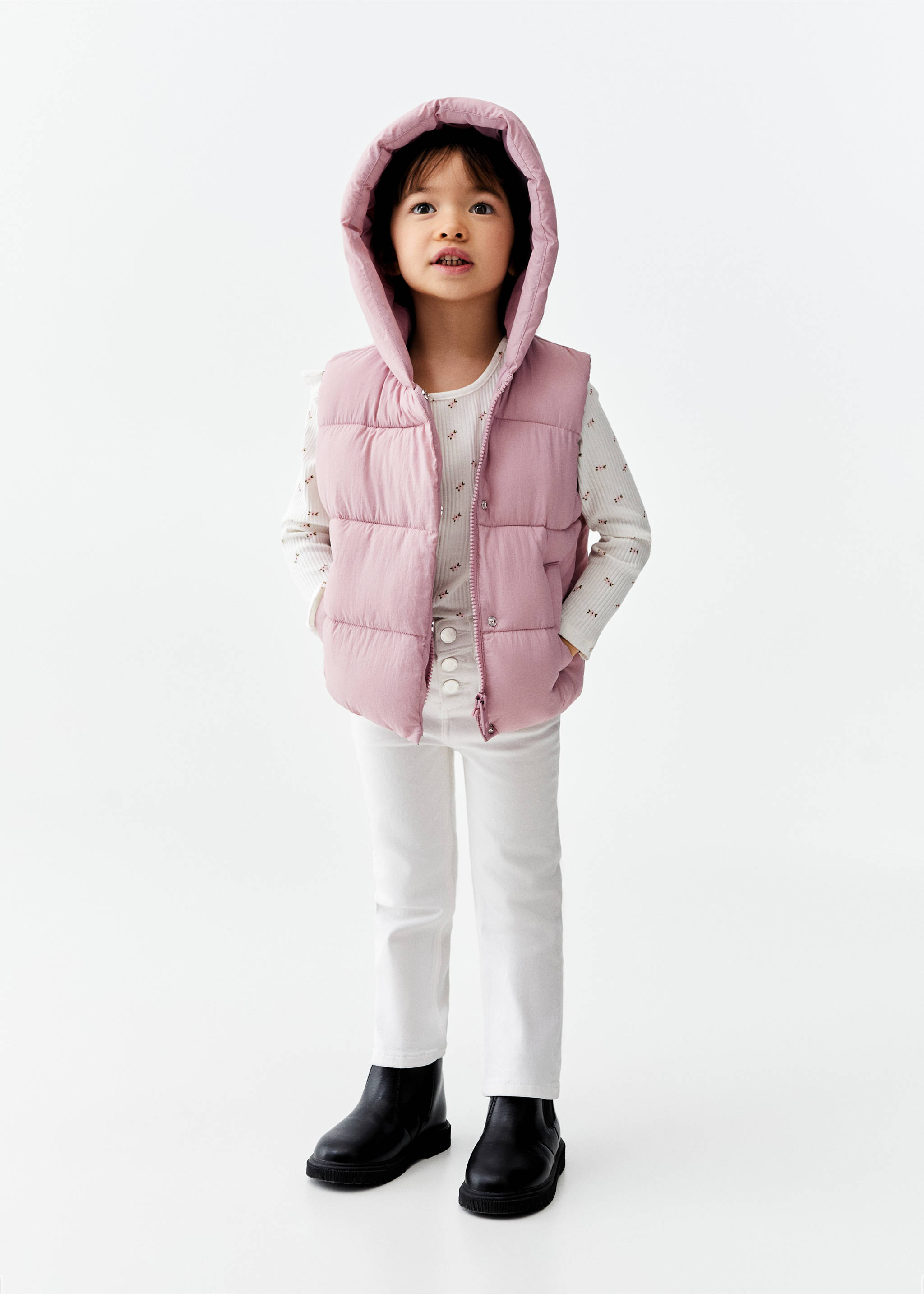 Quilted gilet with hood - General plane, Pink. Ref: 67080678-00.