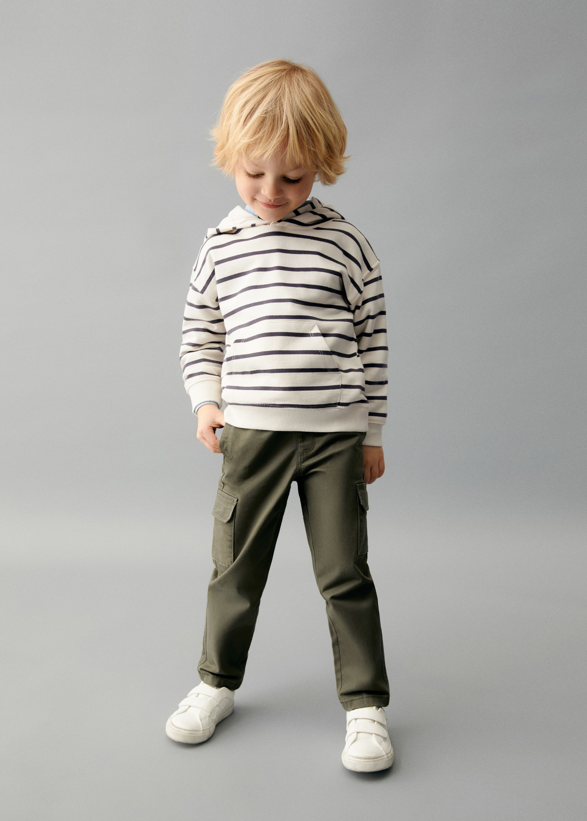 Cotton cargo trousers - General plane