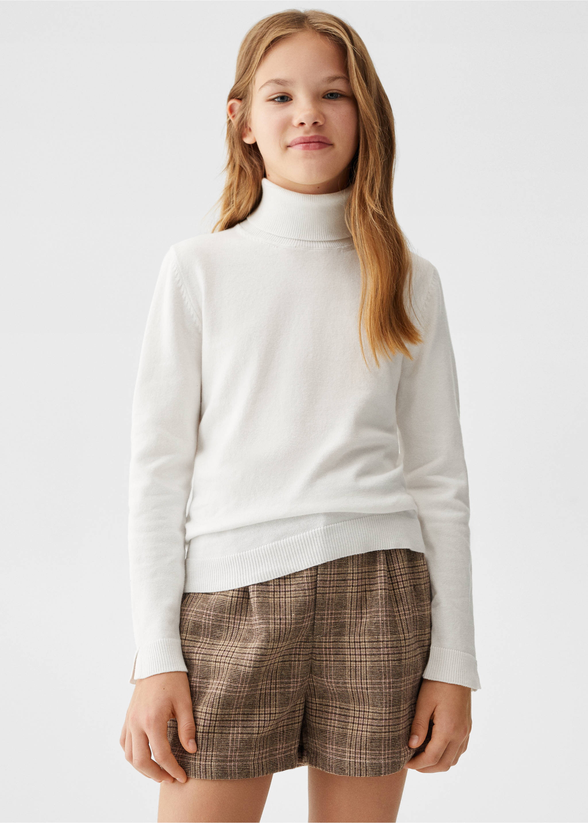 Cable-knit turtleneck sweater - Medium plane, Ecru. Ref: 67081505-00.