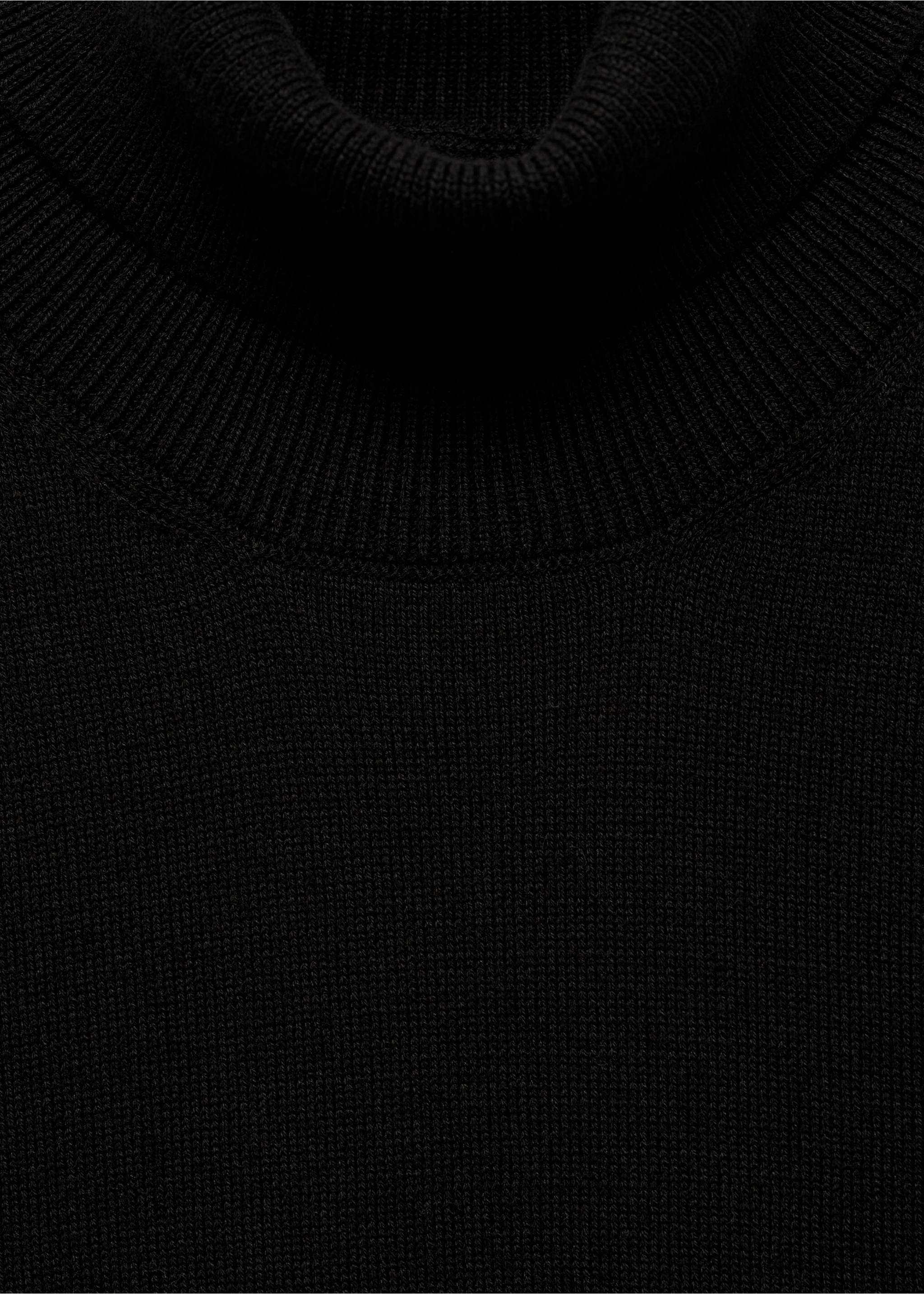 Cable-knit turtleneck sweater - Details of the article 8, Black. Ref: 67081505-00.