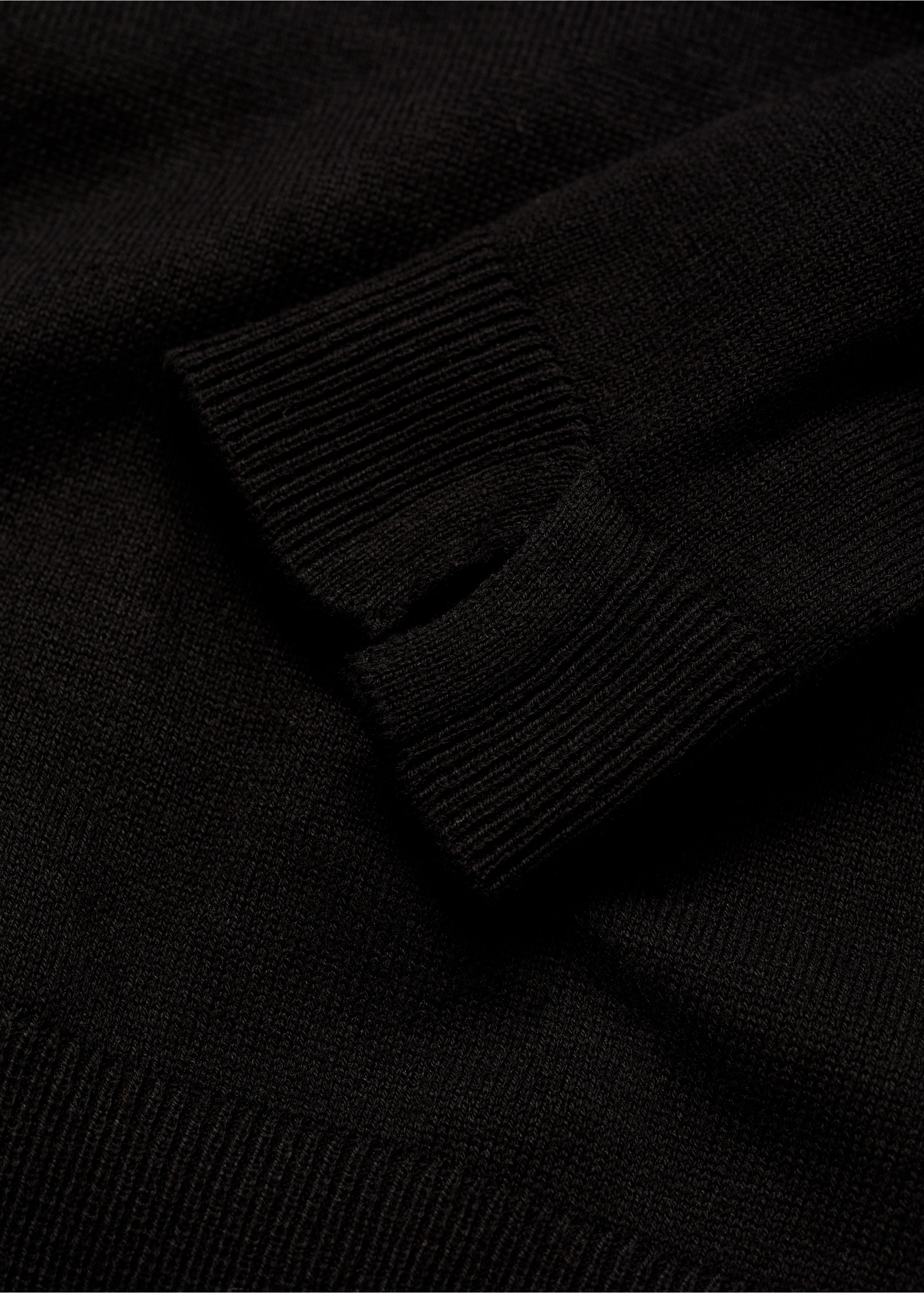 Cable-knit turtleneck sweater - Details of the article 0