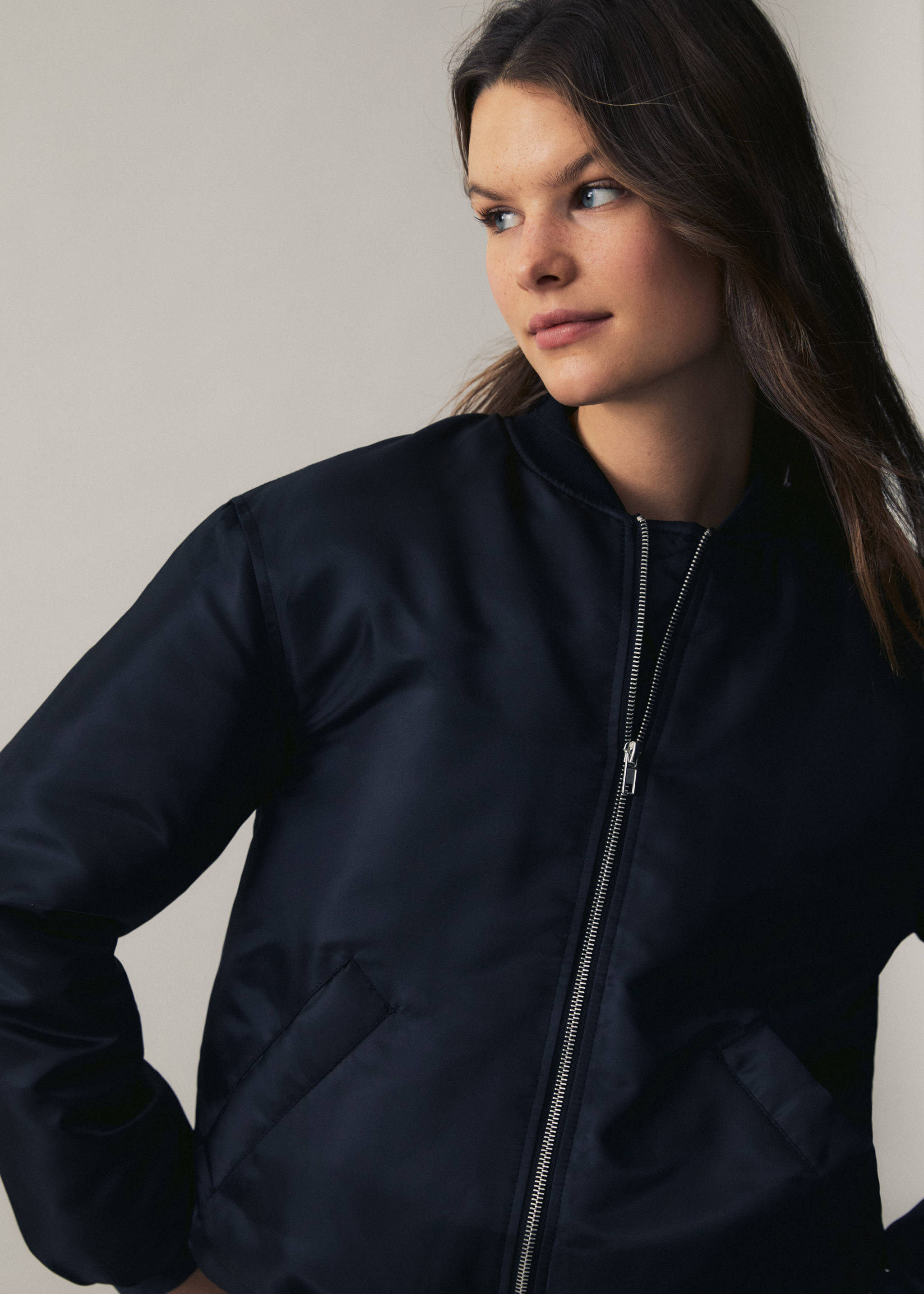 Bomber jacket with zip - Details of the article 5