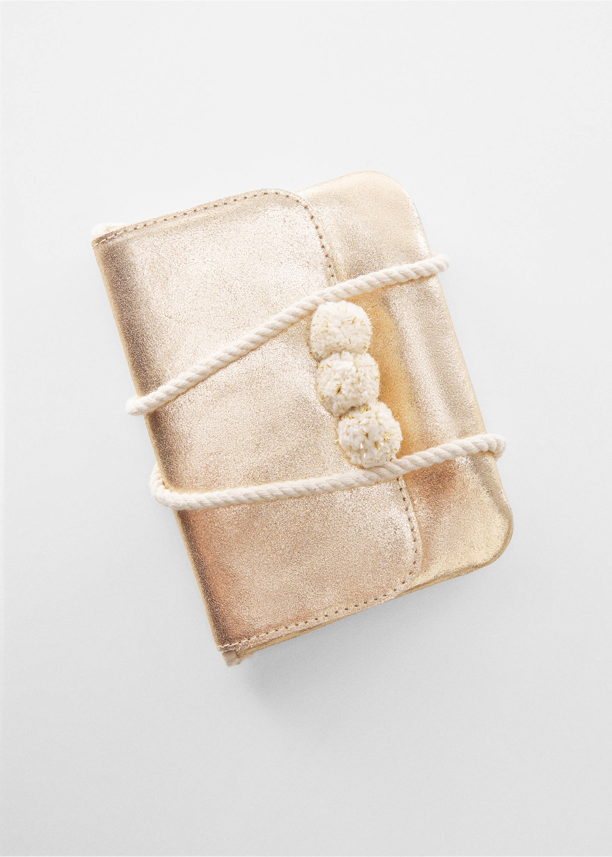 Small metallic bag - Details of the article 2, Gold. Ref: 67082915-00.