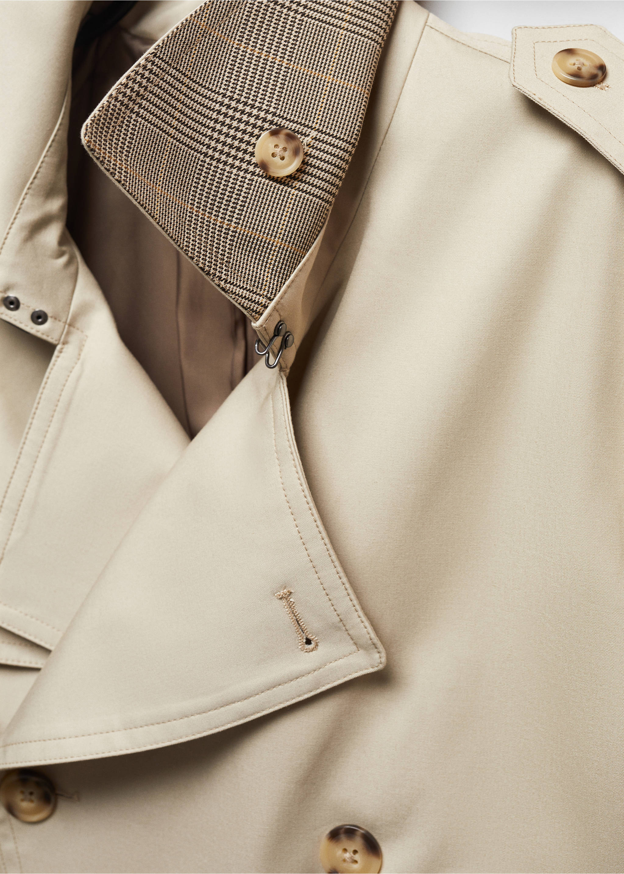 Classic water-repellent trench coat - Details of the article 8, Medium Brown. Ref: 67083261-00.